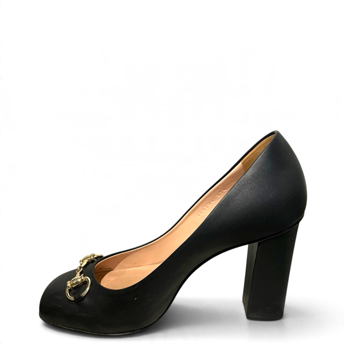 gucci black closed toe heels