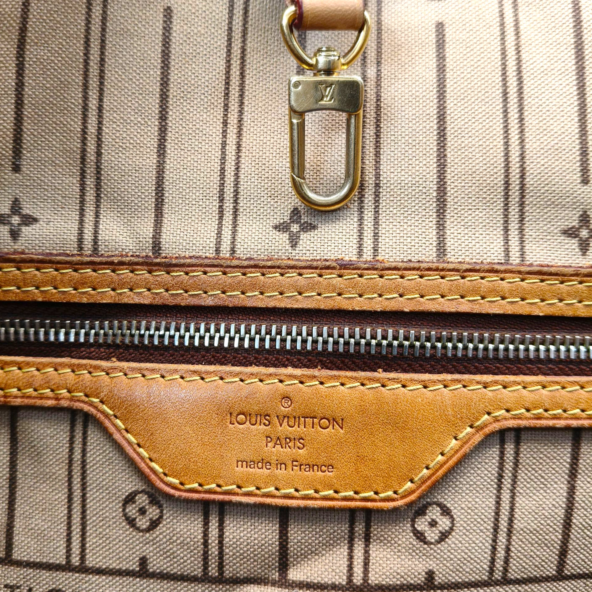 Louis Vuitton Monogram Neverfull GM Tote Bag