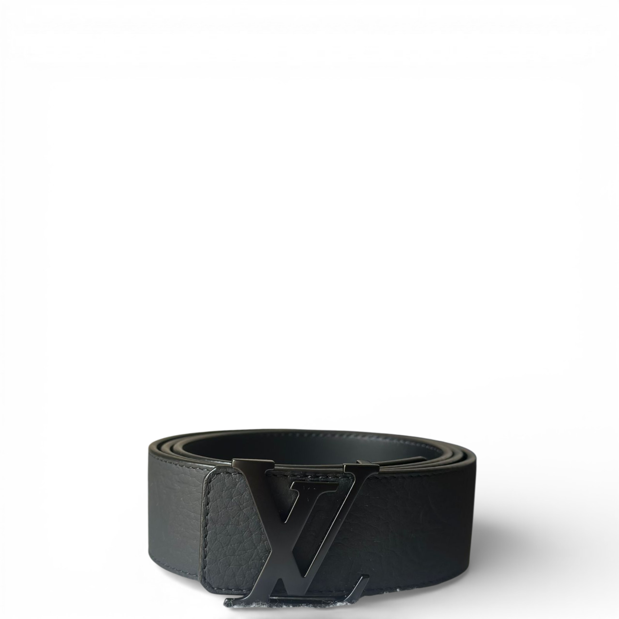 Louis Vuitton Initiales Reversible Belt - 95cm Affordable Luxury main image 2