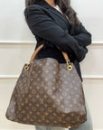 Louis Vuitton Artsy Monogram Bag