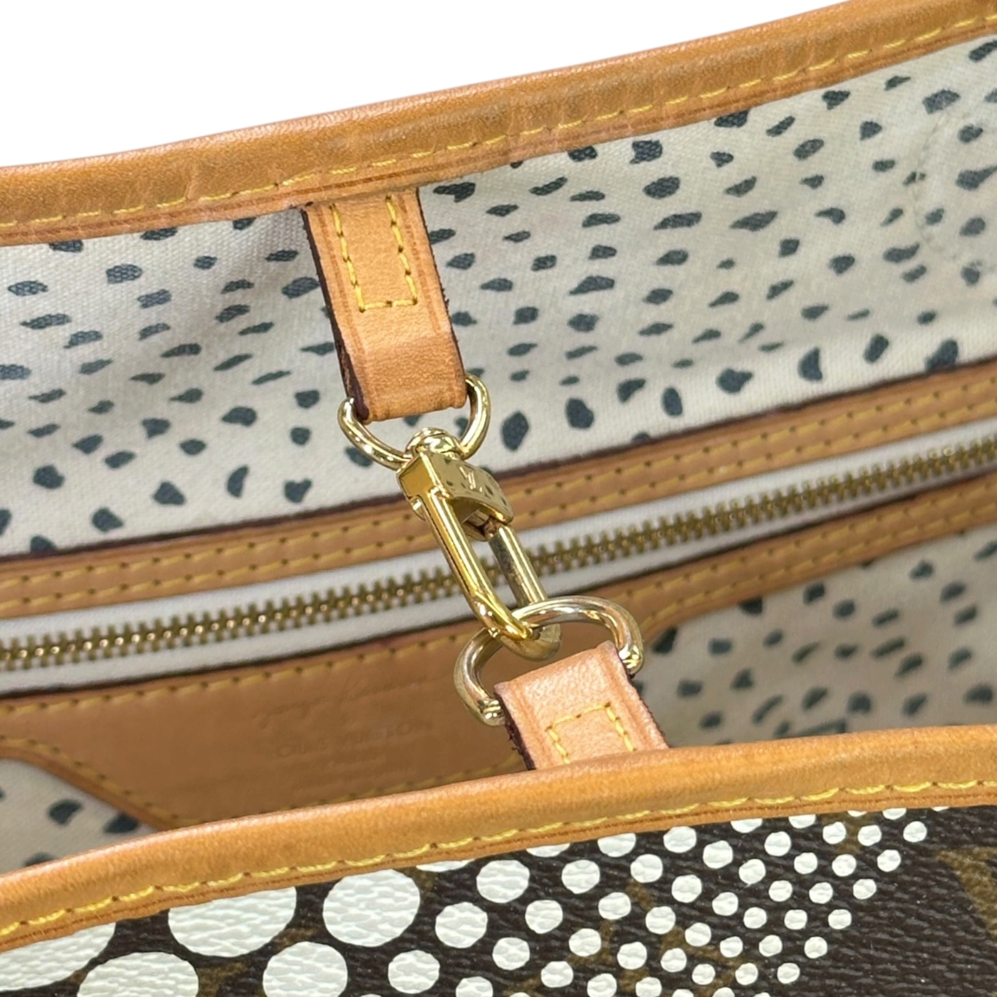 Louis Vuitton Neverfull MM Monogram Yayoi Kusama Wave Canvas
