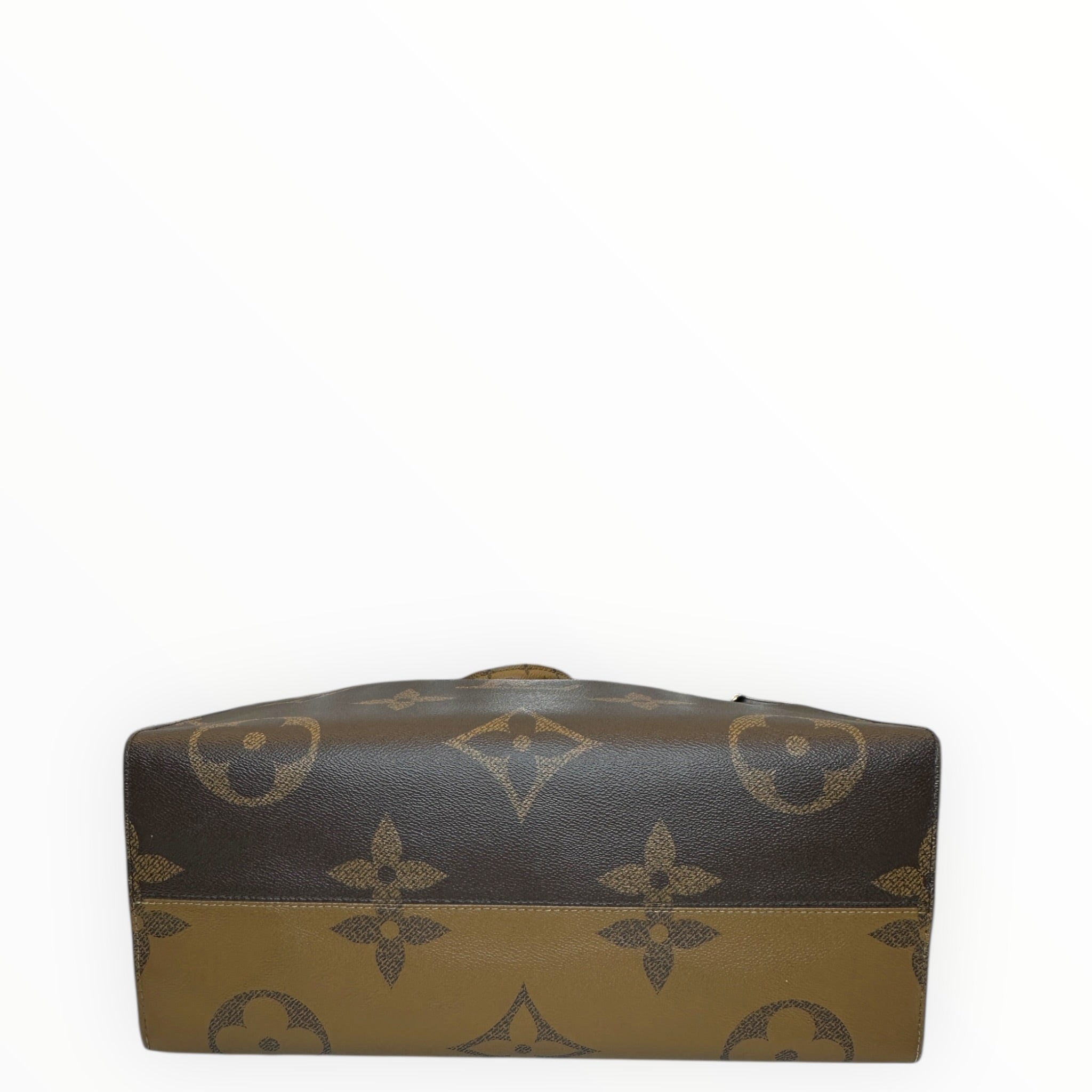 Louis Vuitton OnTheGo GM Giant Reverse Monogram Canvas