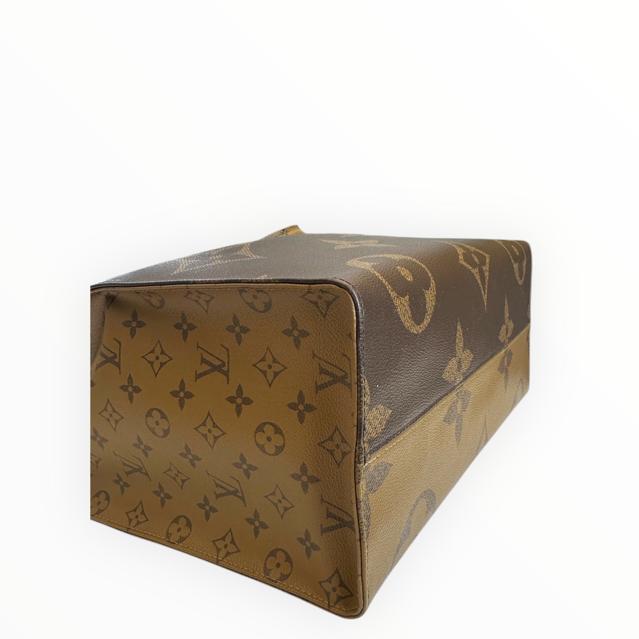 Louis Vuitton OnTheGo GM Giant Reverse Monogram Canvas