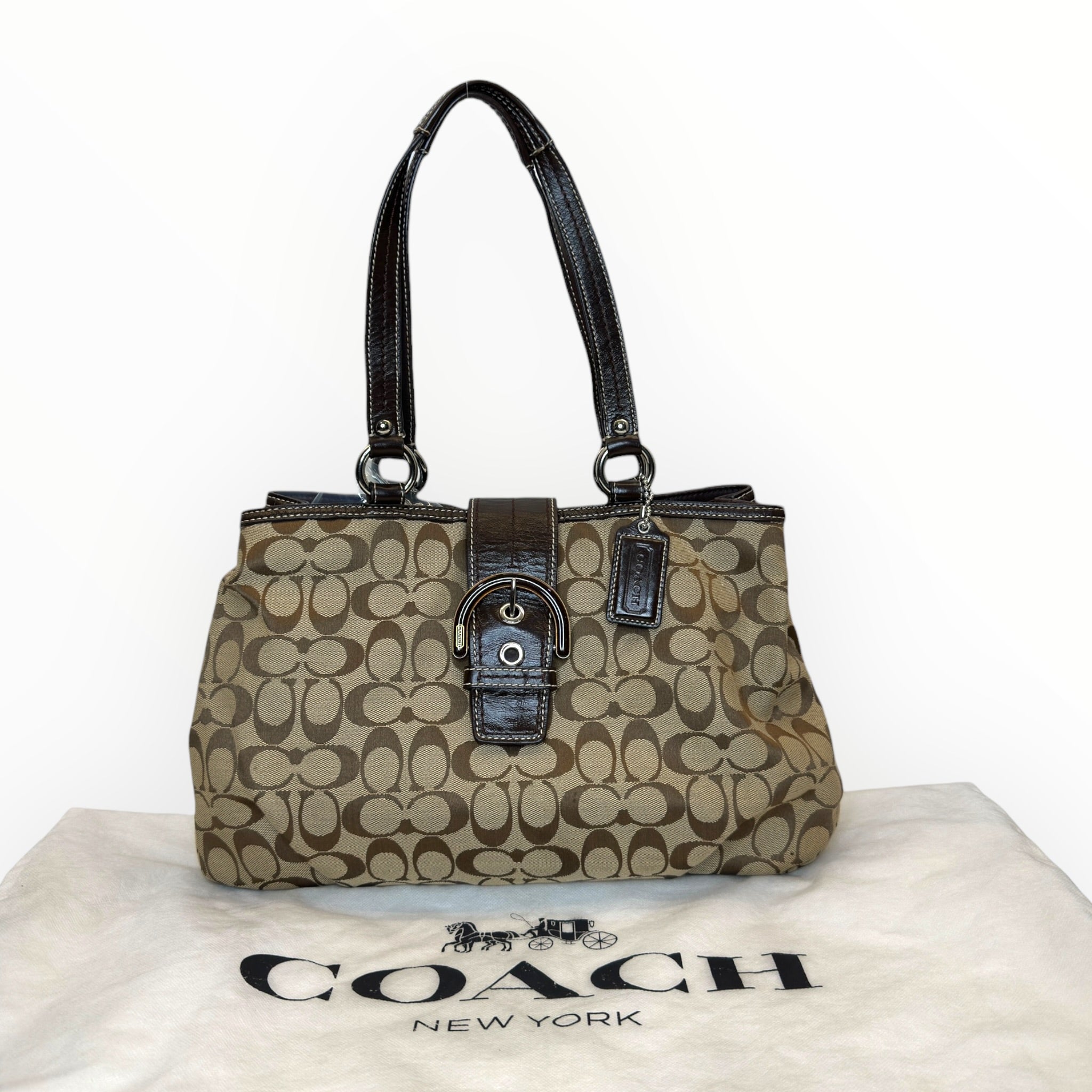 Coach Soho Lynn Hobo Bag Beige/Brown Signature Canvas