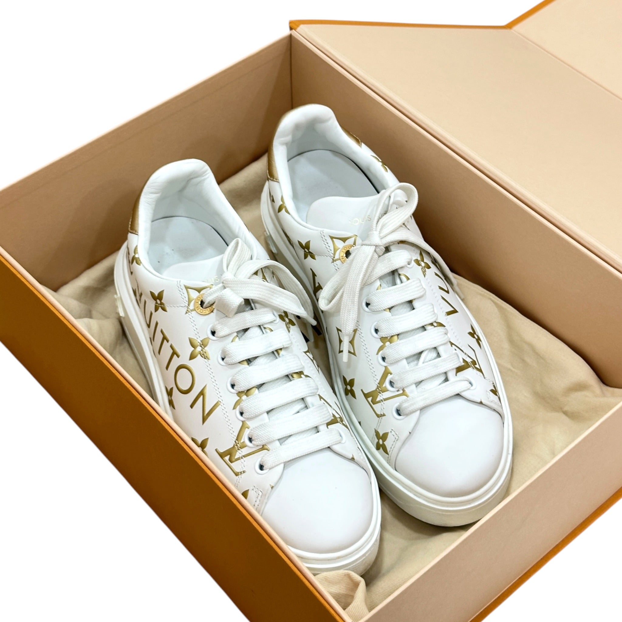 Louis Vuitton Time Out White Leather Sneaker EU 38.5