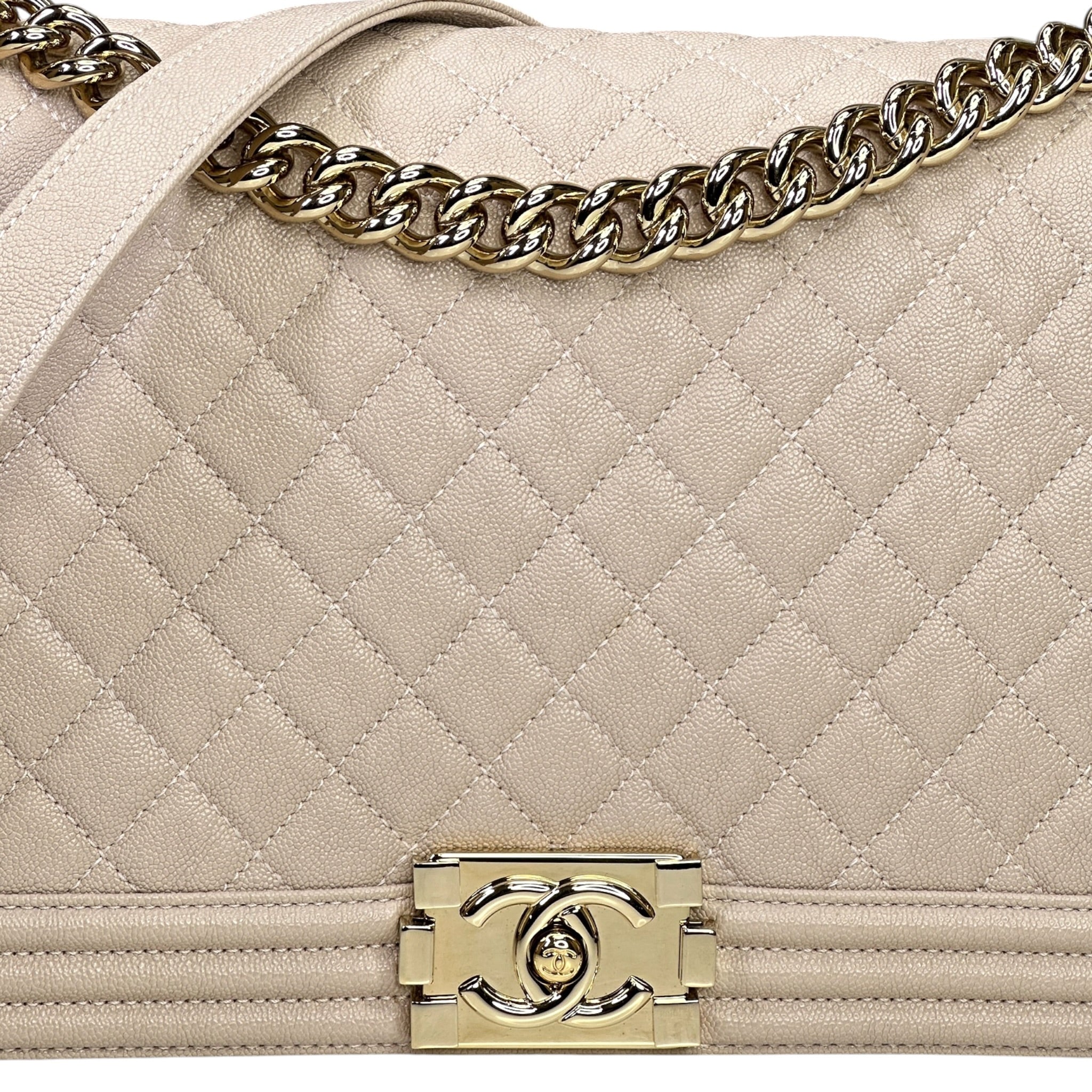 Chanel Boy bag Medium Light Beige Quilted Leather Bag