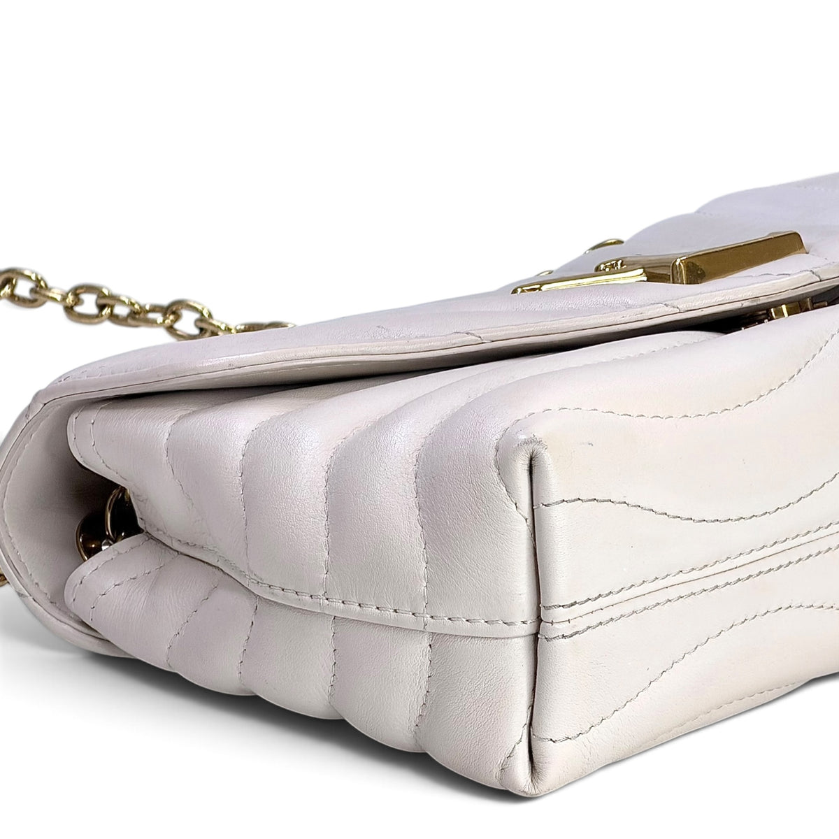 Louis Vuitton New Wave MM white leather Chain Bag