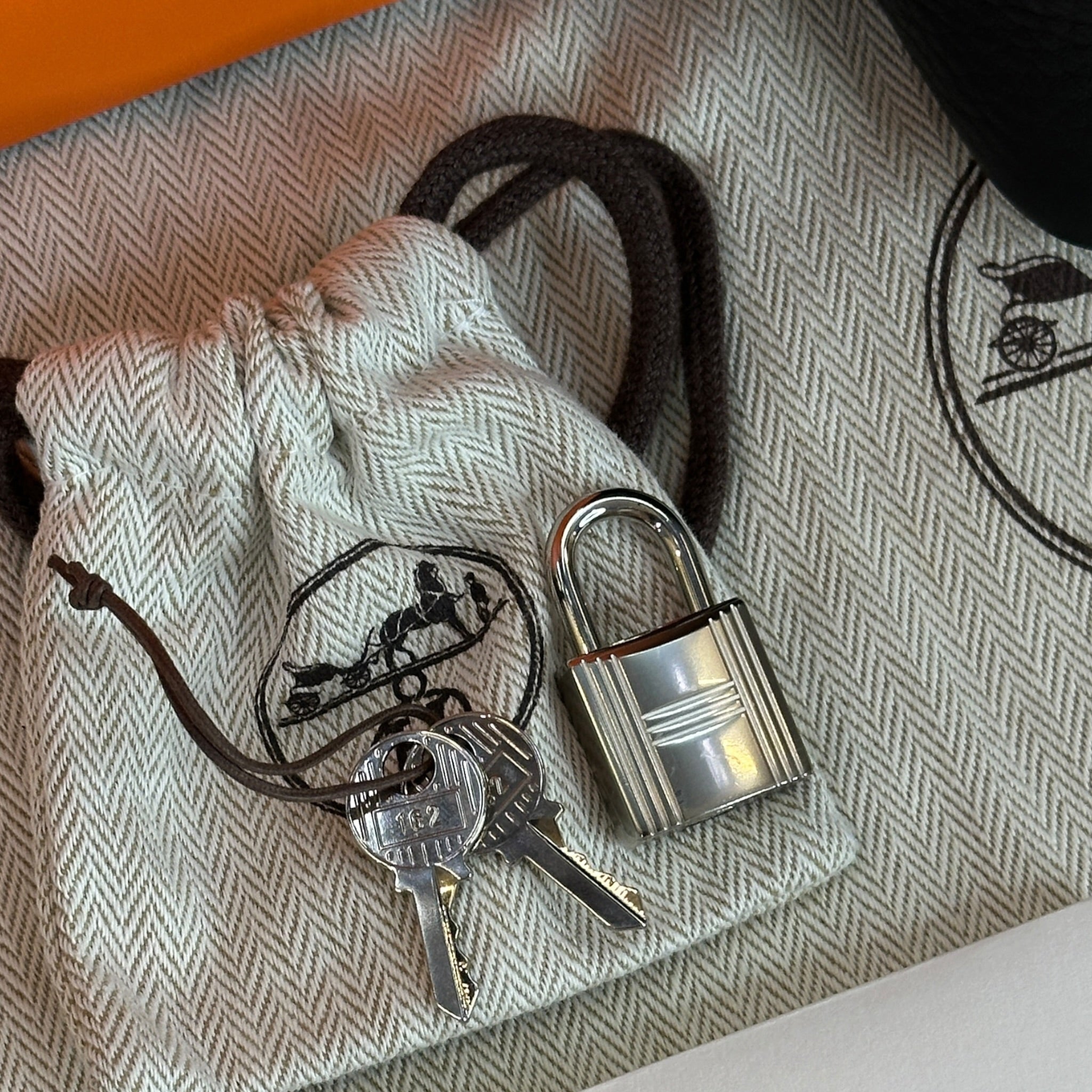 Hermès Picotin Lock 18 Black PHW