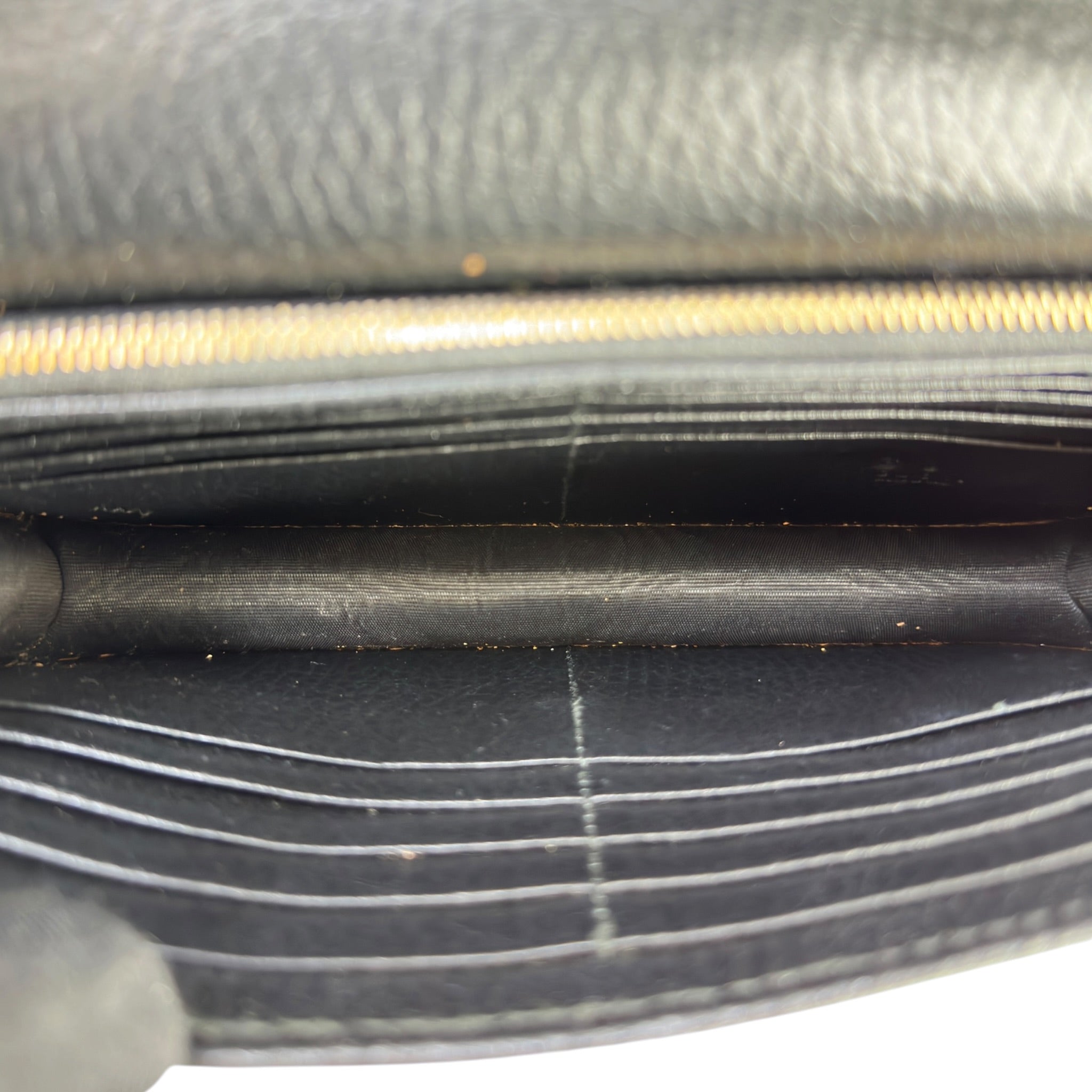 Gucci Interlocking G Wallet On Chain Textured Black Leather