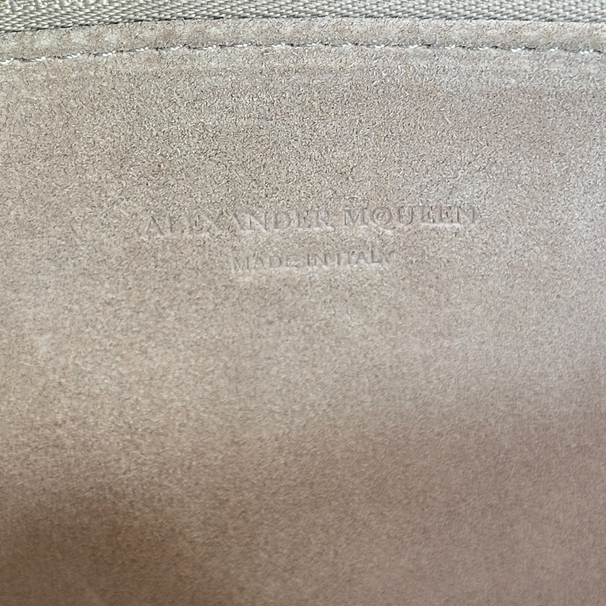 Alexander Mcqueen Ivory Crroc Embossed Leather Four Ring Kuncle Handle Clutch
