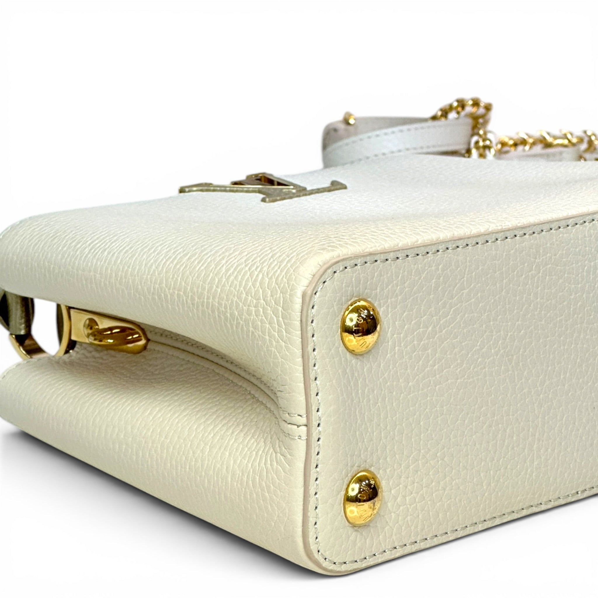 Louis Vuitton Capucines BB cream gold Taurillon leather bag