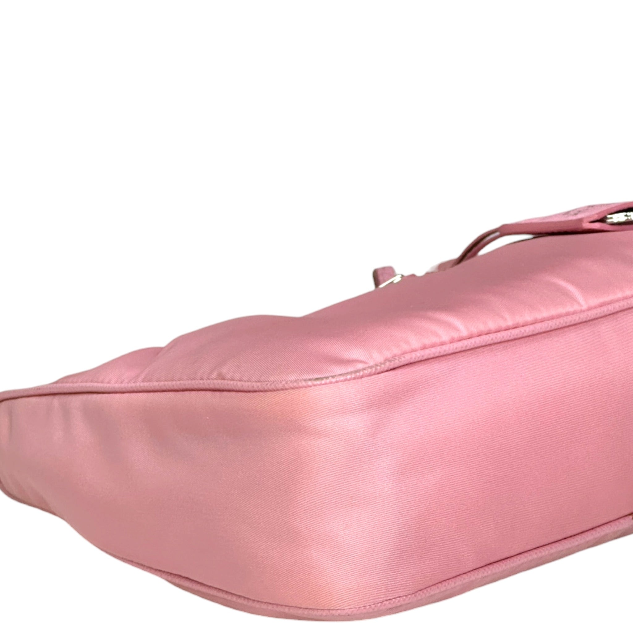 Prada Re-Edition 2005 Shoulder Bag Pink Nylon