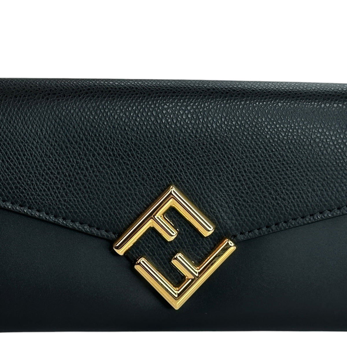 Fendi ff Continental Wallet on Chain Bag