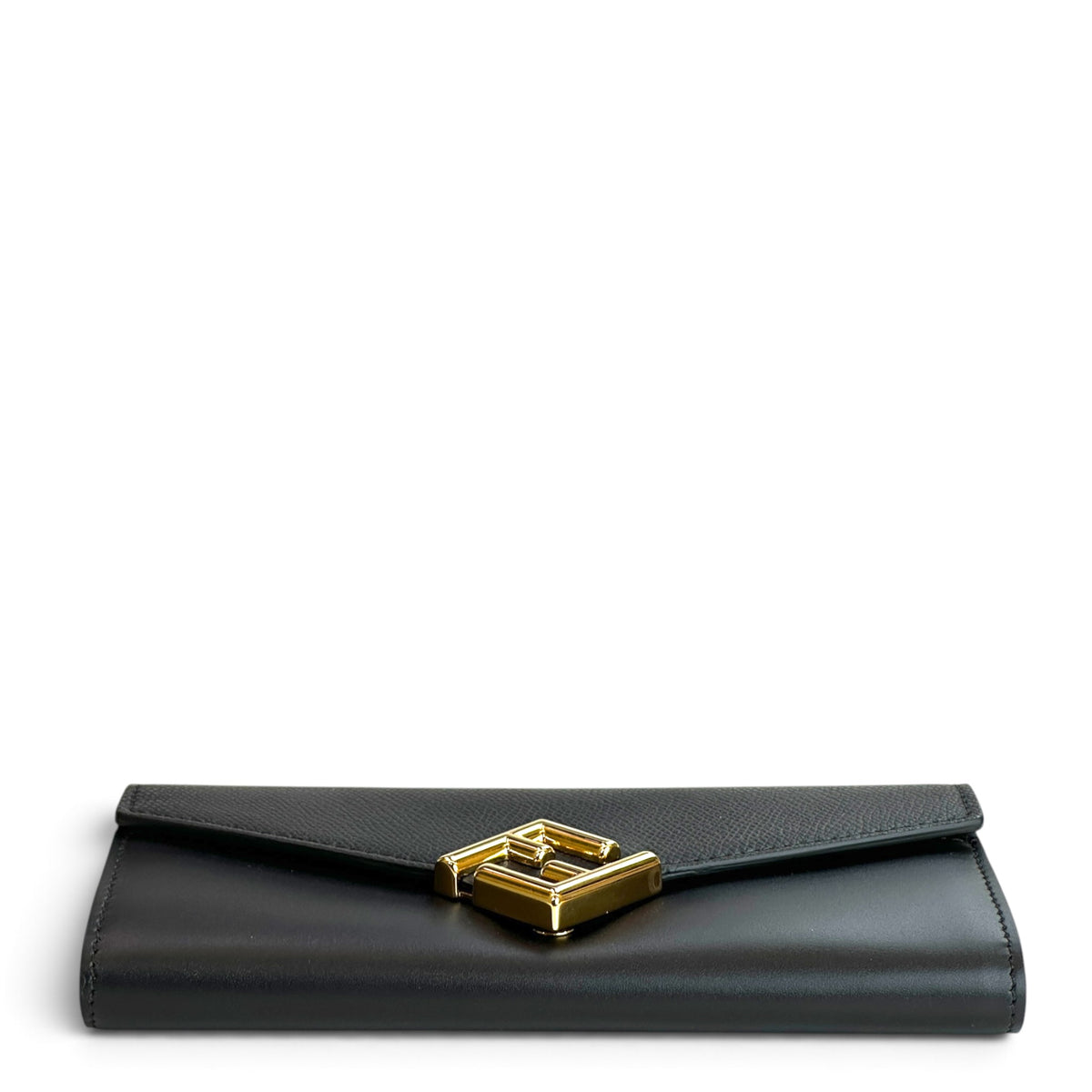 Fendi ff Continental Wallet on Chain Bag
