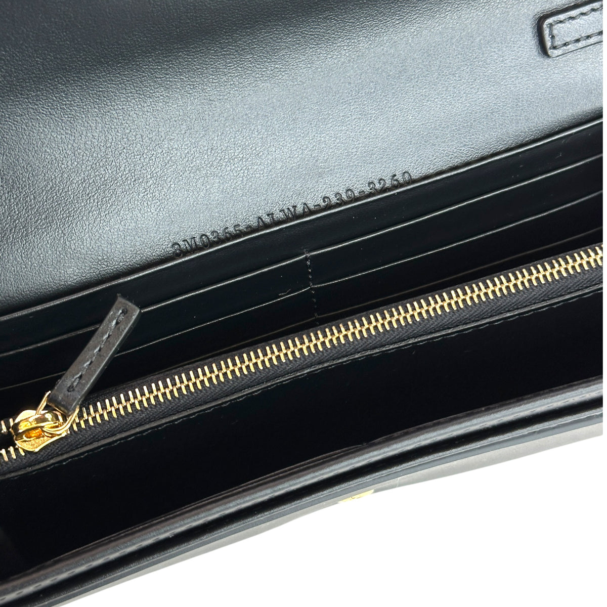 Fendi ff Continental Wallet on Chain Bag