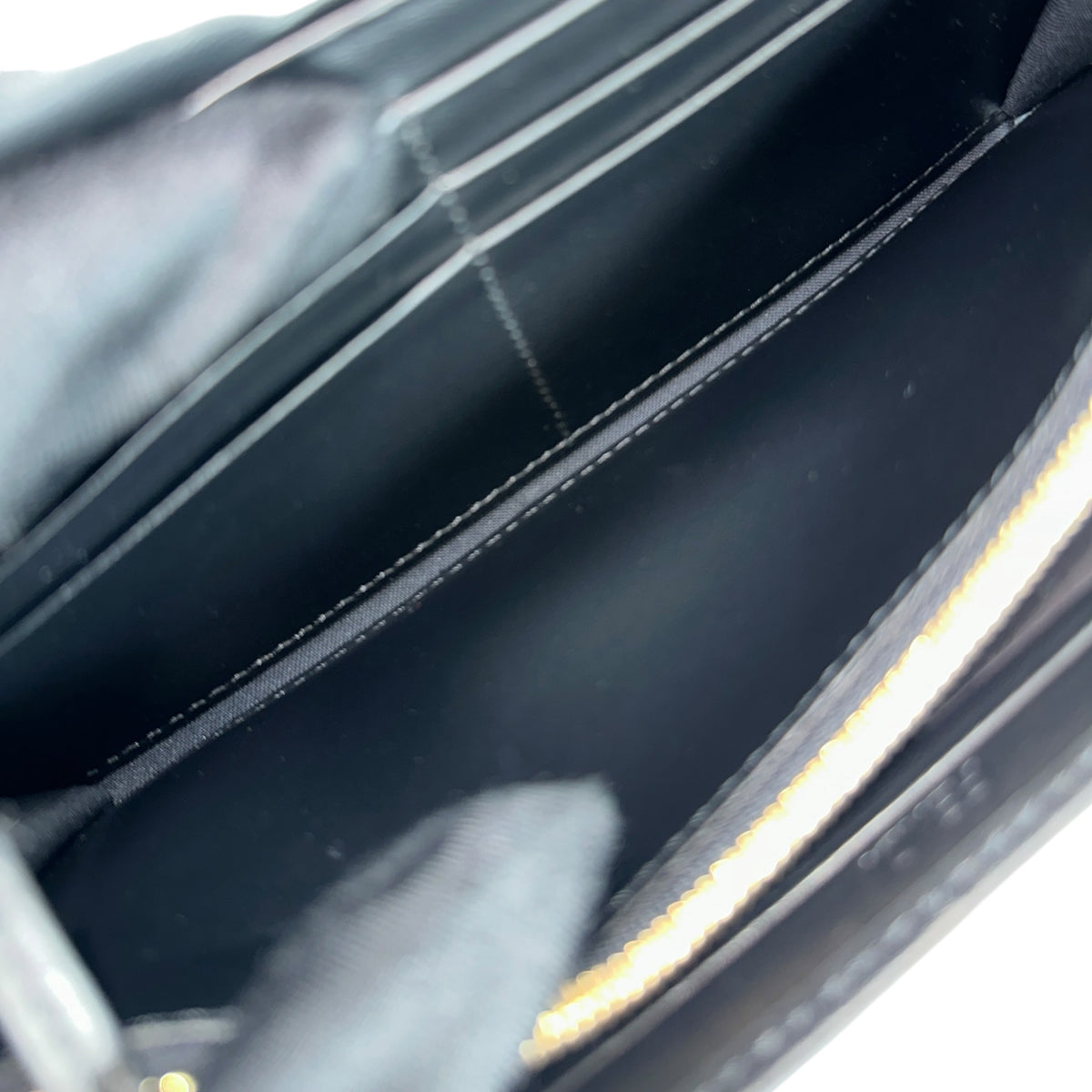 Fendi ff Continental Wallet on Chain Bag
