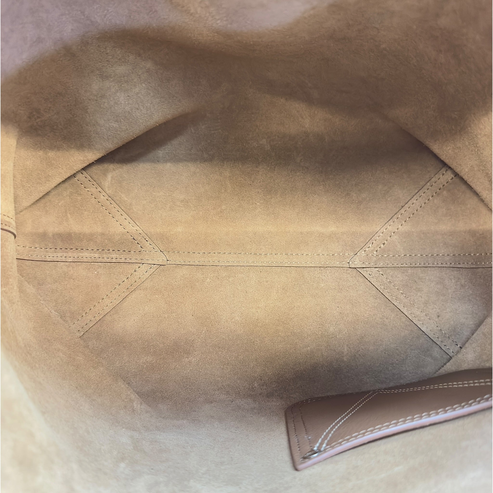 Louis Vuitton Verso Hobo Brown Leather Bag