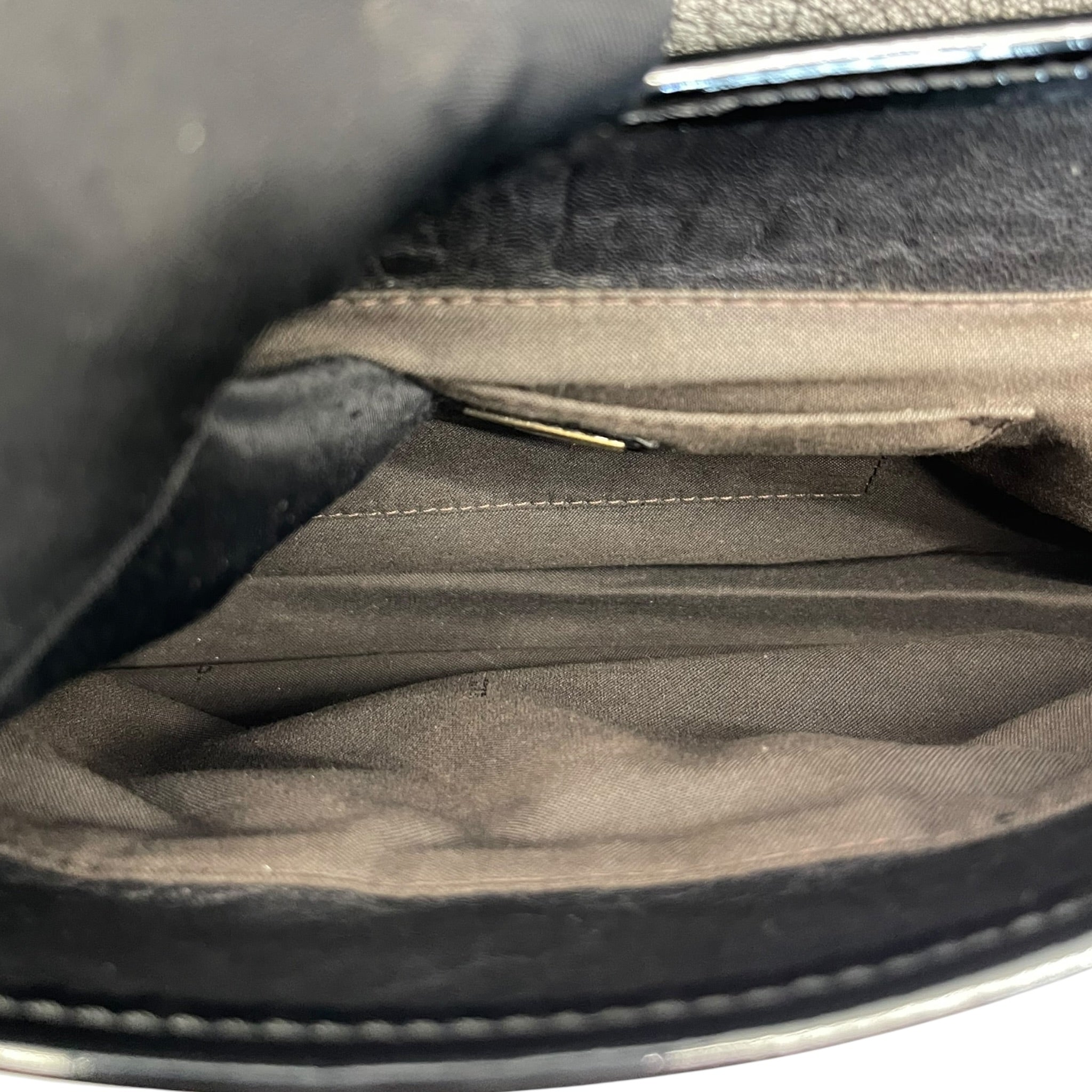 Fendi B Shoulder Bag Black Leather