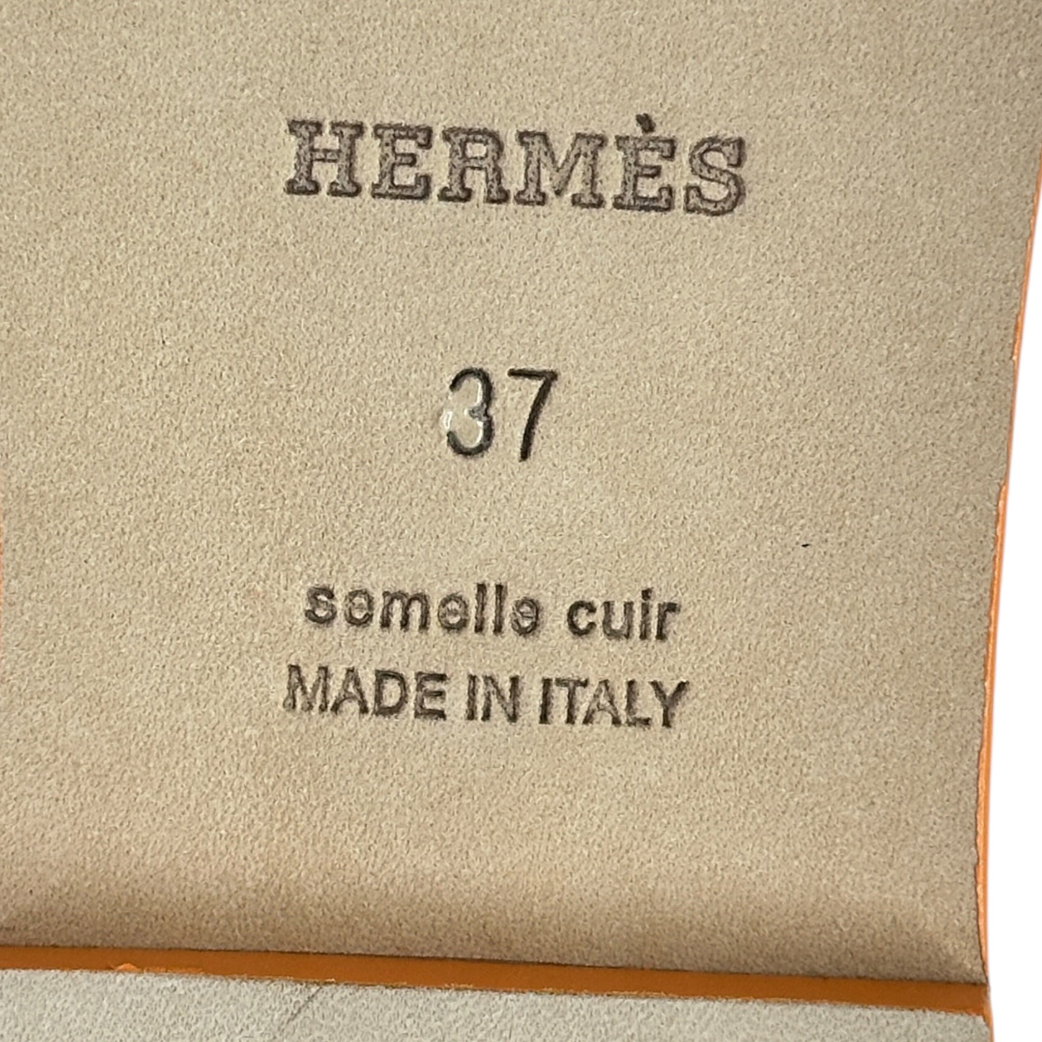 Hermes Orans EU 37 (Orange)