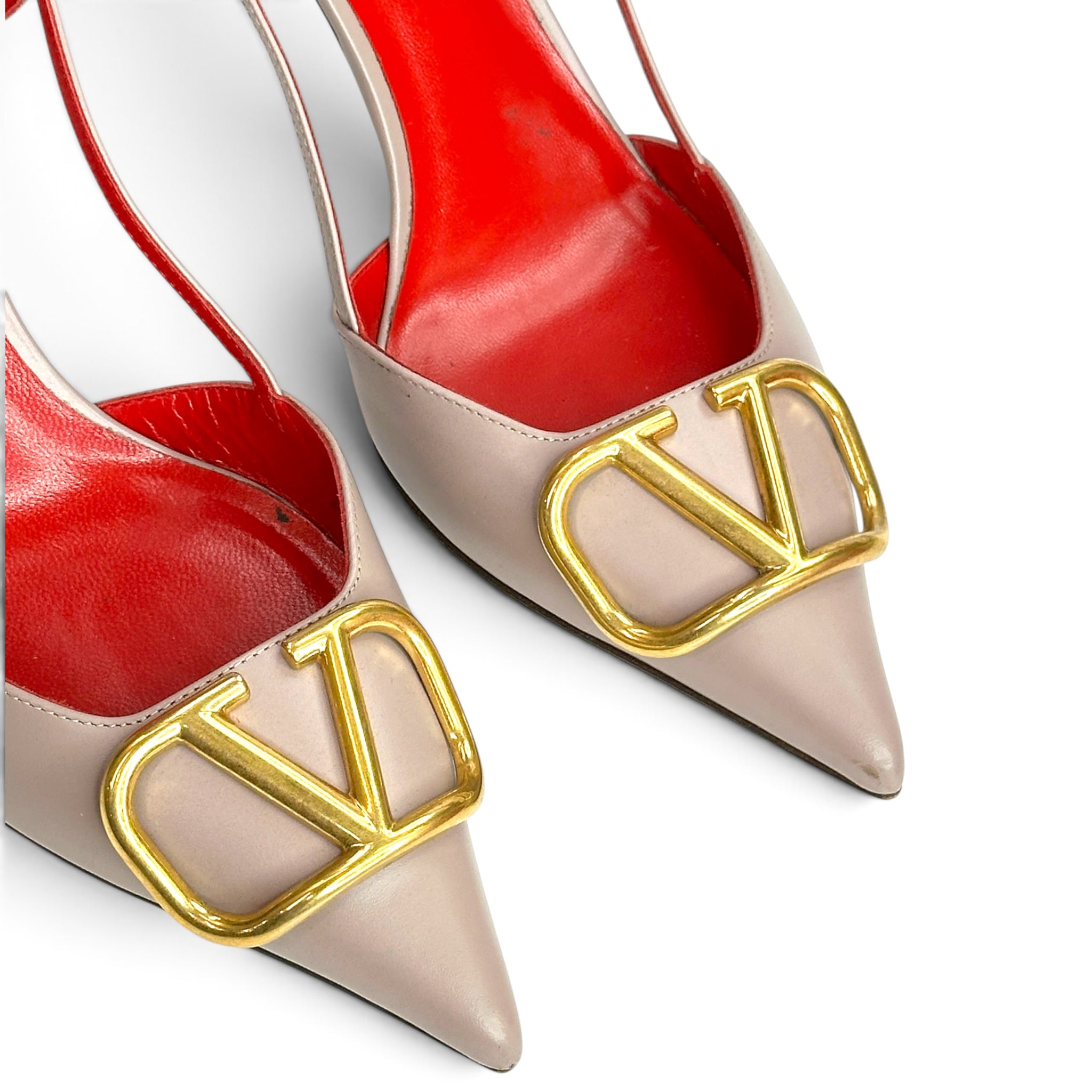 Valentino Garavani Vlogo Signature Slingback Pump Nude Calf Leather Size 38.5