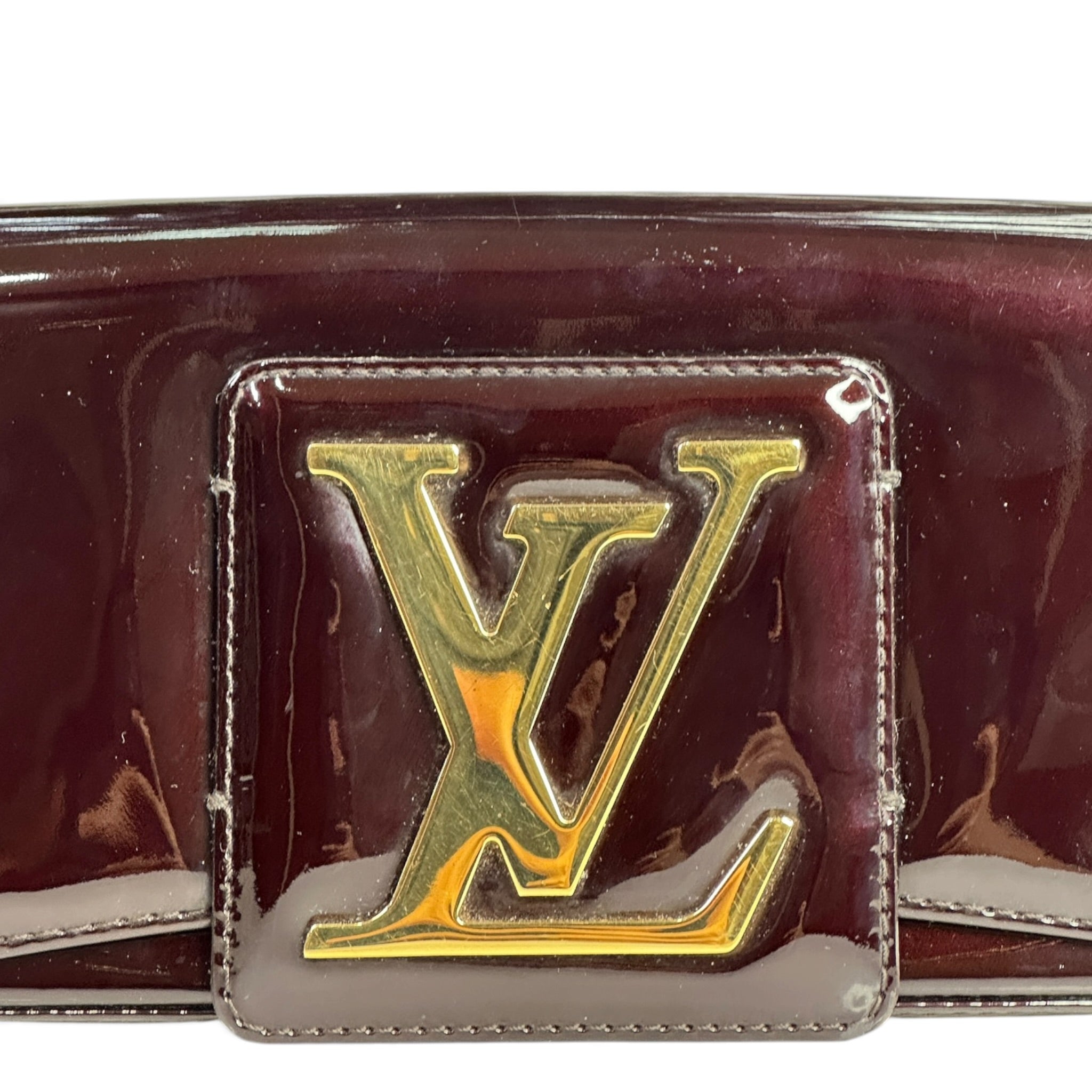 lv Clutch