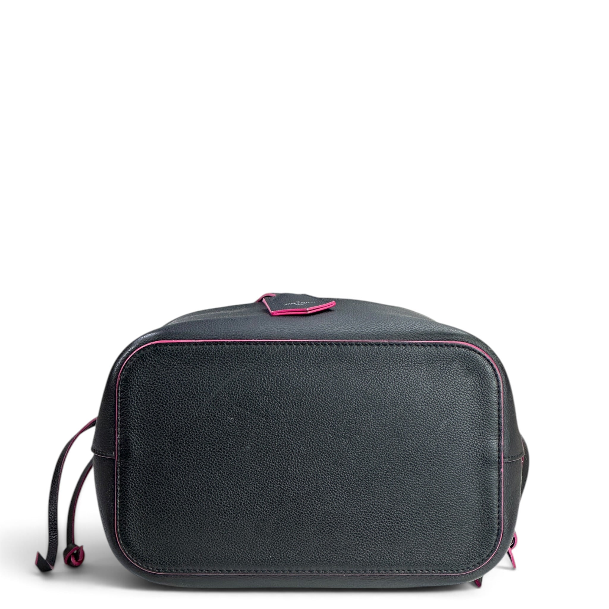 Louis Vuitton Black Leather Lockme Bucket Shoulder Bag