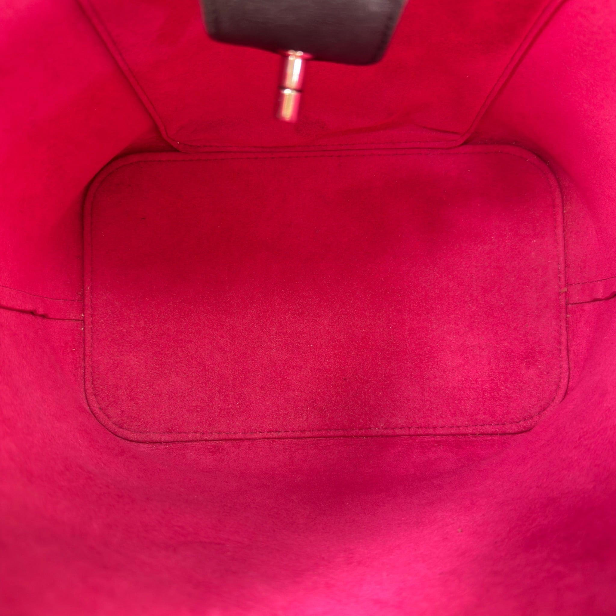 Louis Vuitton Black Leather Lockme Bucket Shoulder Bag