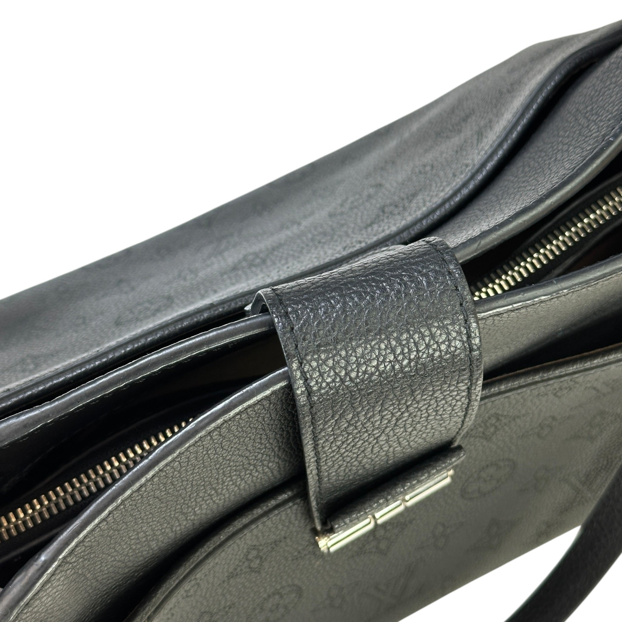 Louis Vuitton Sevres Bag Black Mahina Leather