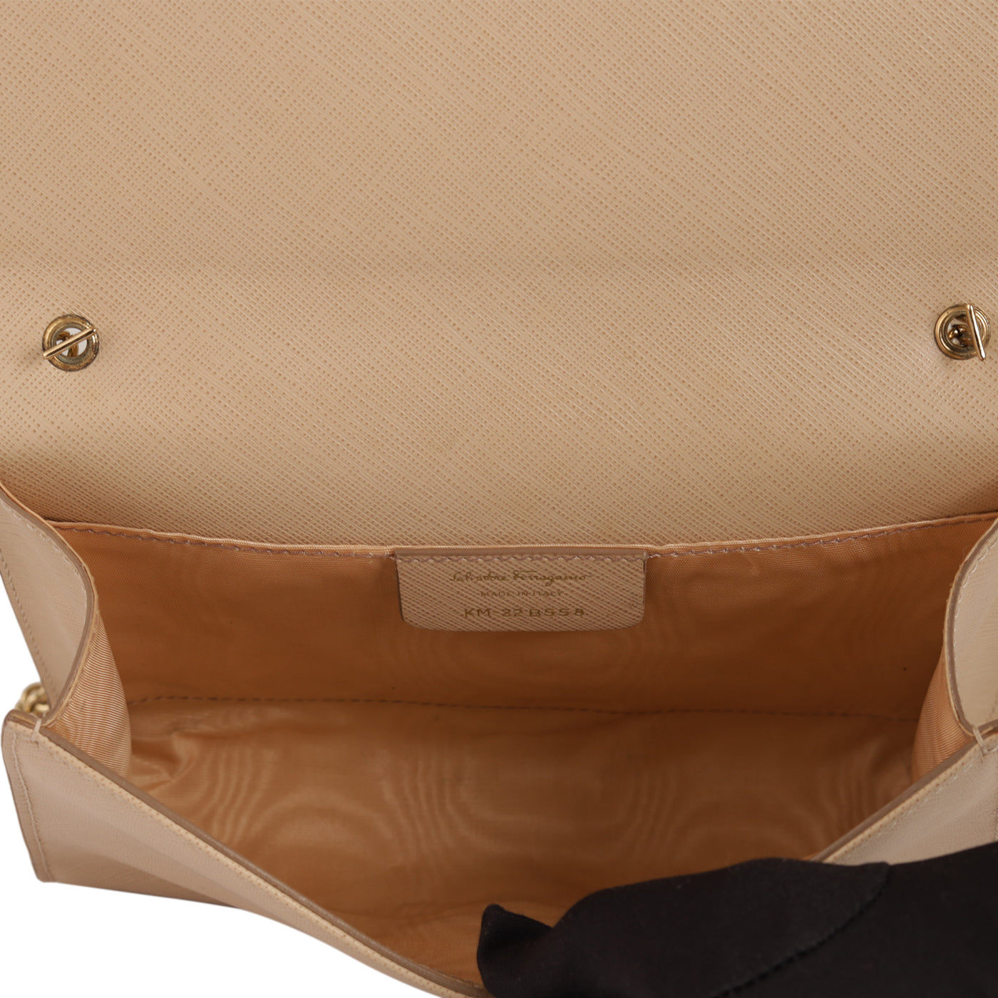 Salvatore Ferragamo Beige Miss Vara Bow Textured Leather Cross Body Bag