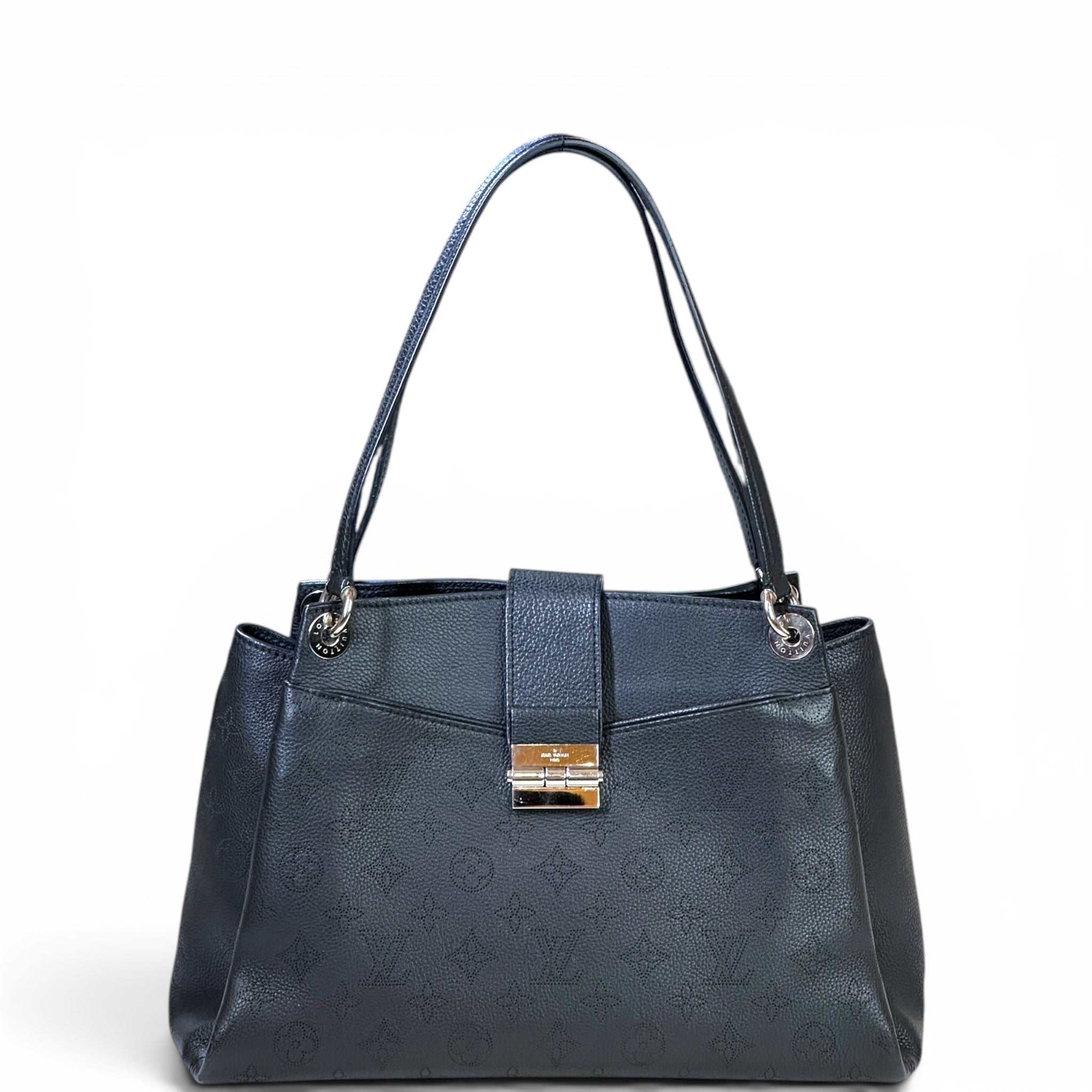 Louis Vuitton Sevres Bag Black Mahina Leather