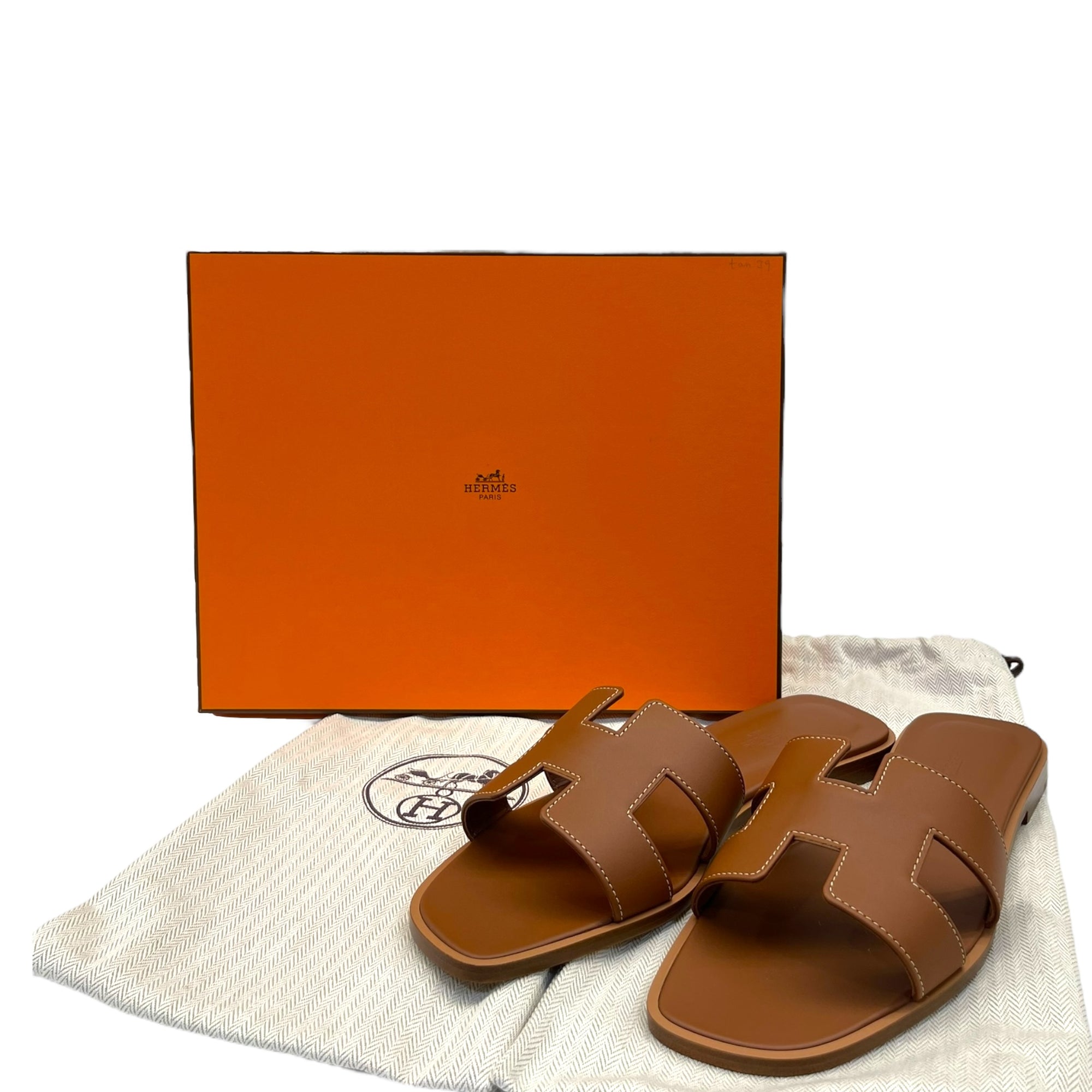 Hermes Oran EU 39 (Tan)