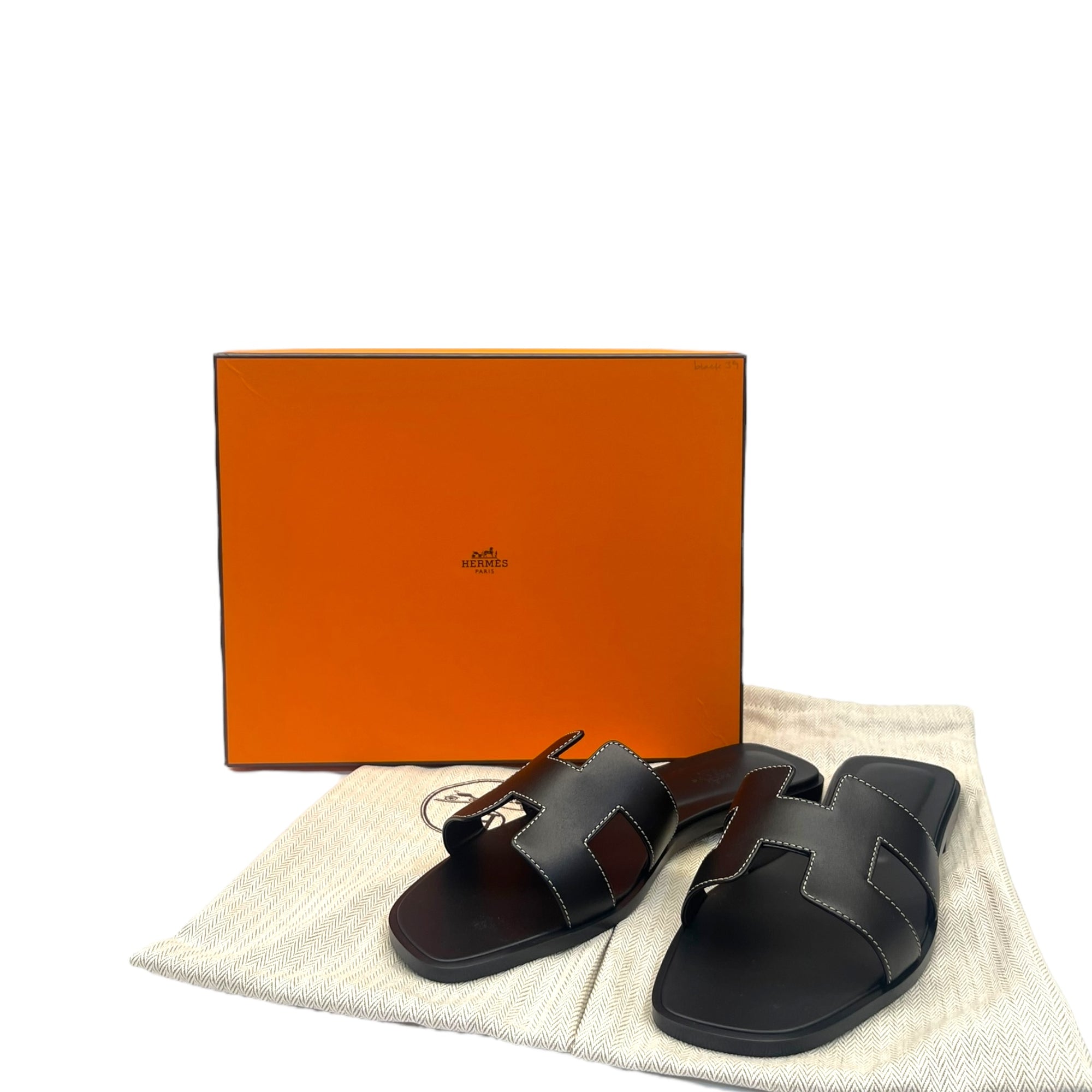 Hermes Oran EU 39 (Black)