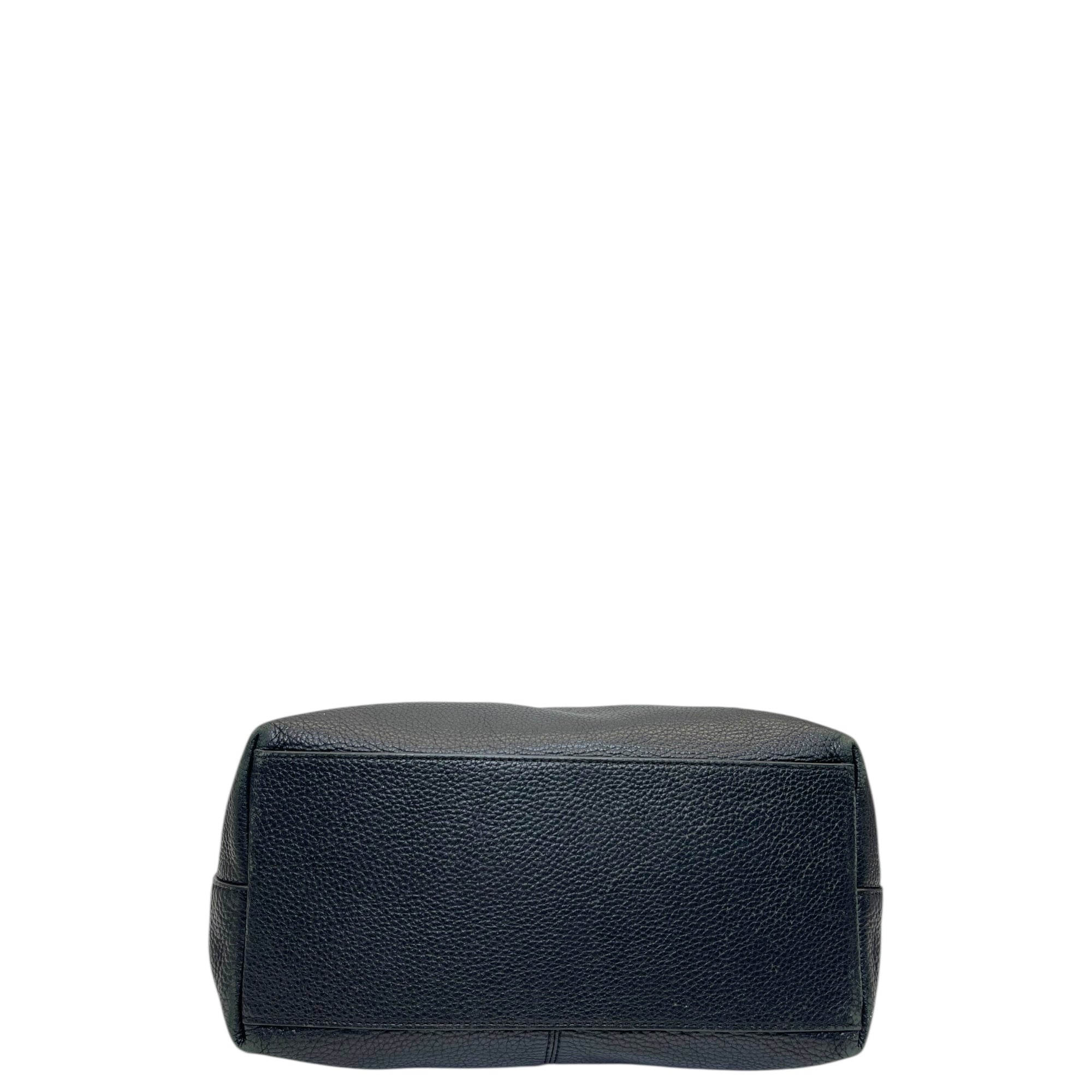 Kate Spade New York — Pebbled Leather Scalloped-Edge Shoulder Bag