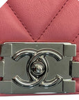 Chanel Boy Bag Medium in Lambskin Pink