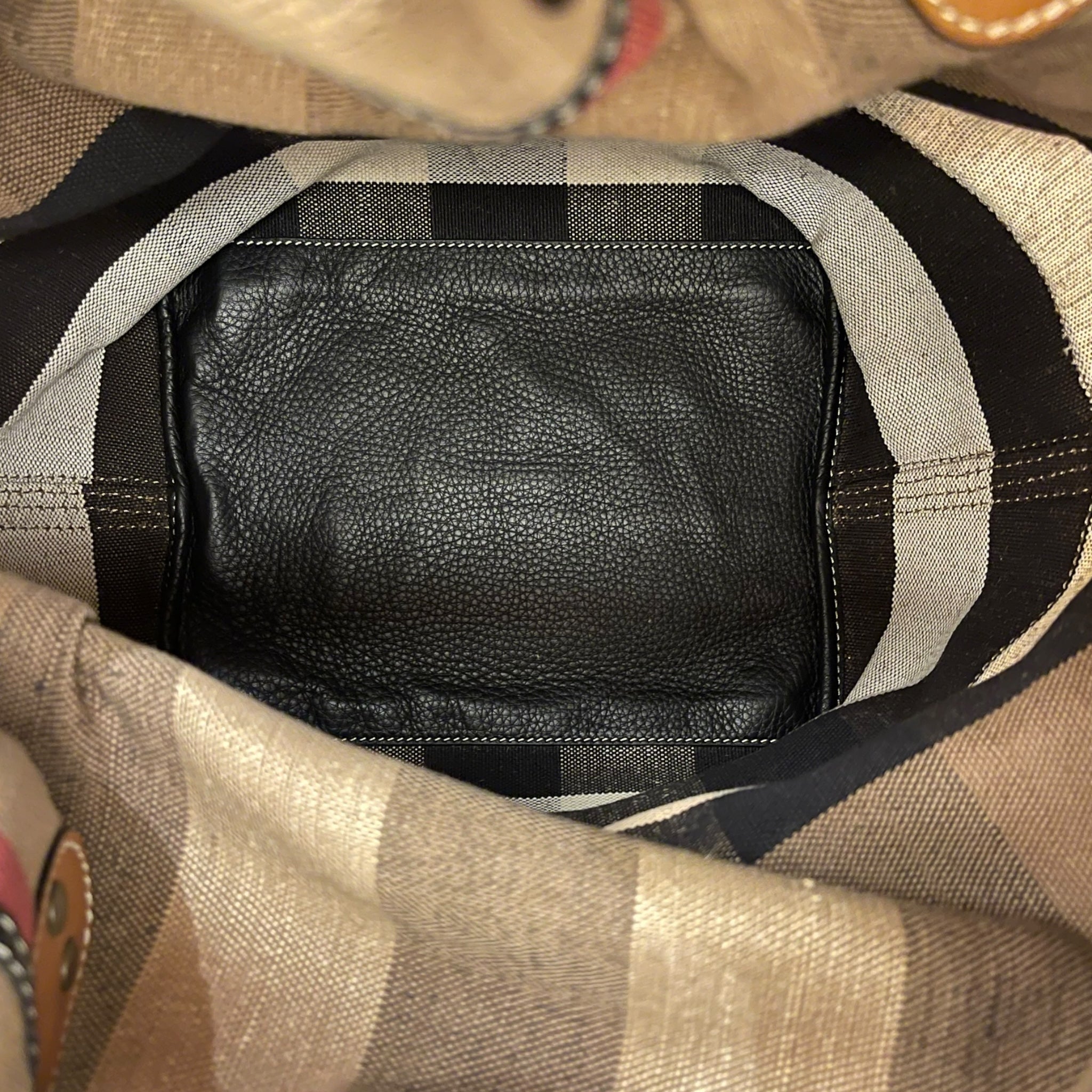 Burberry Heston Bucket Bag Signature House Check Canvas