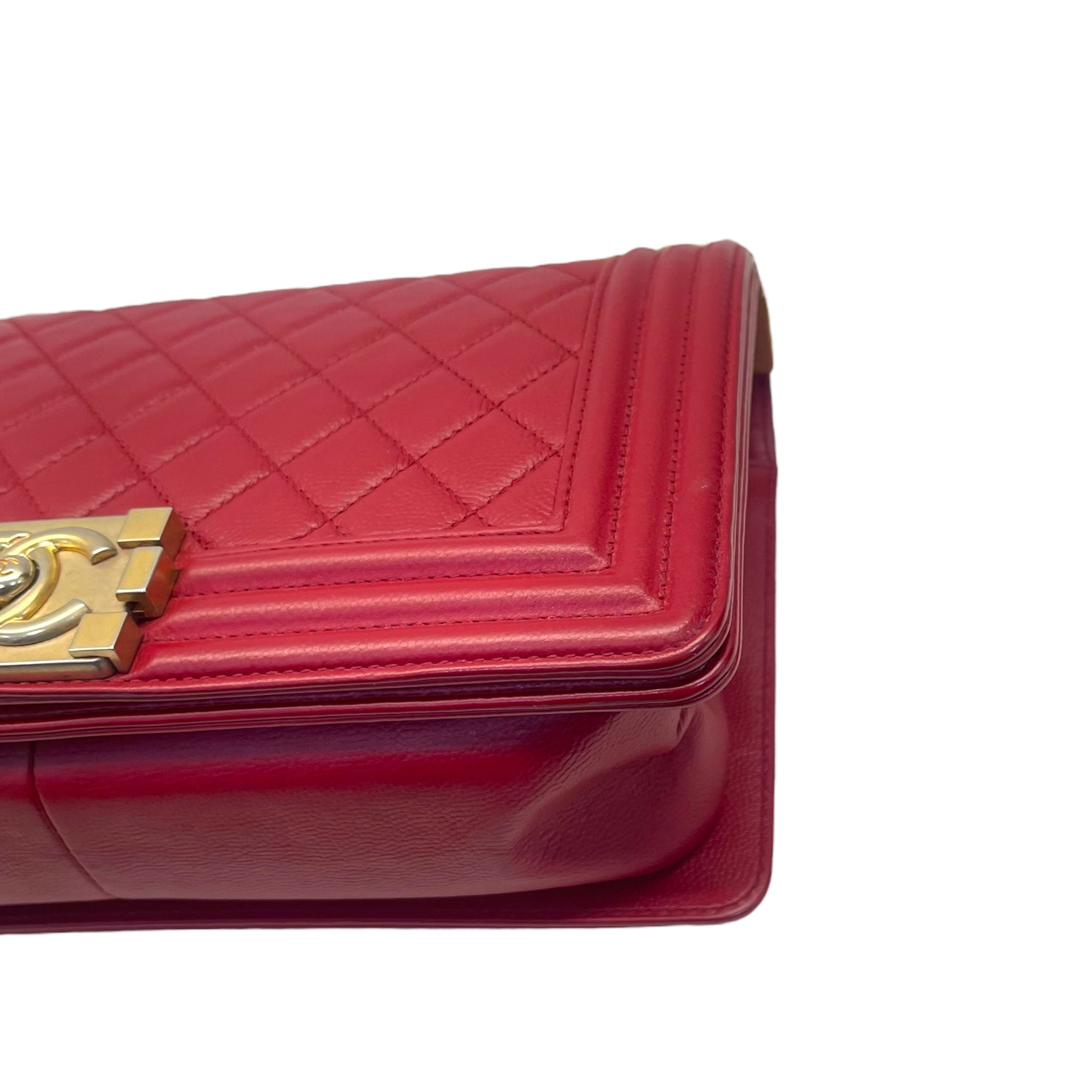 Chanel Boy Flap Bag Medium Lambskin Red
