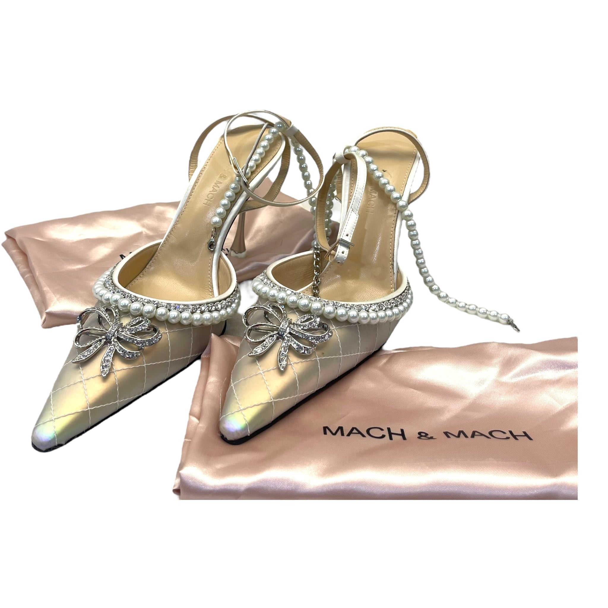 Mach & Mach Bow of Elizabeth Imitation Pearl Iridescent Pointed Toe Pump EU 39