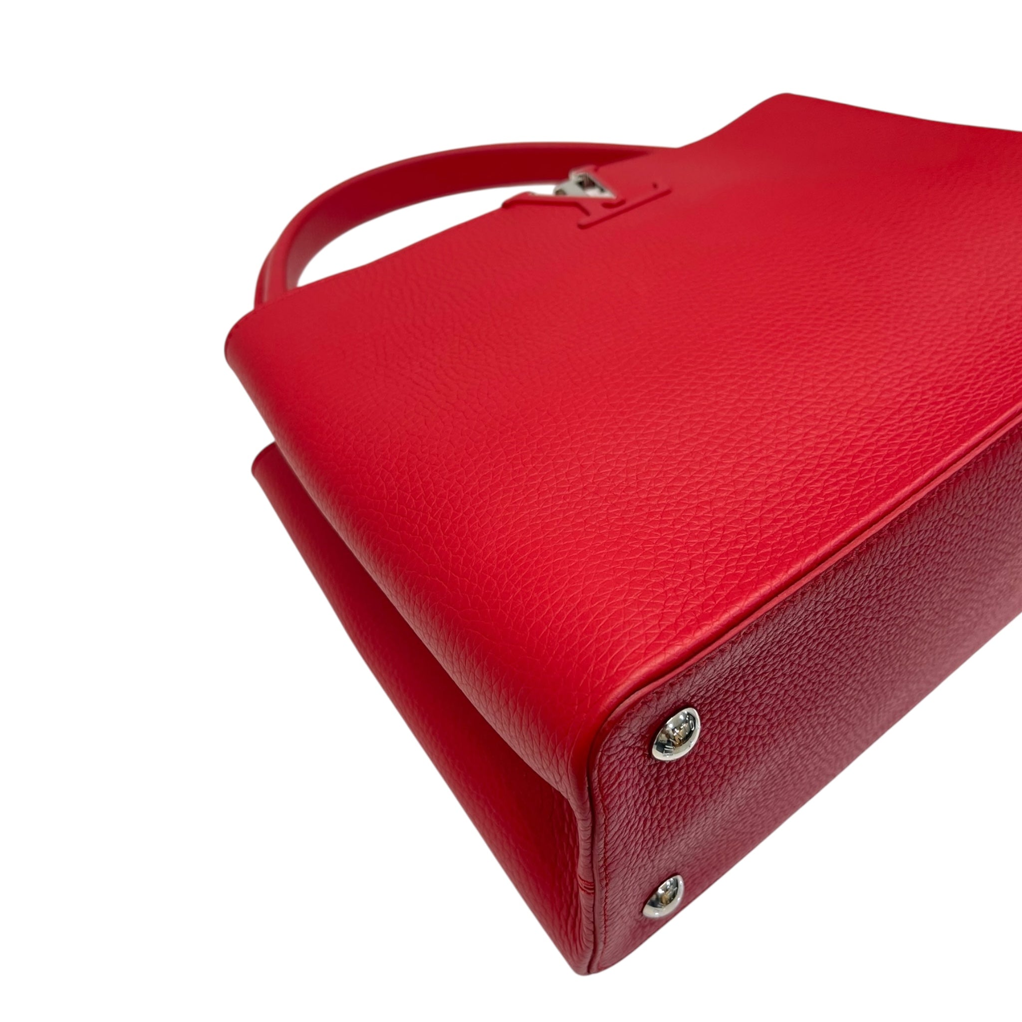 Louis Vuitton Capucines Rubis Taurillon Leather MM Bag