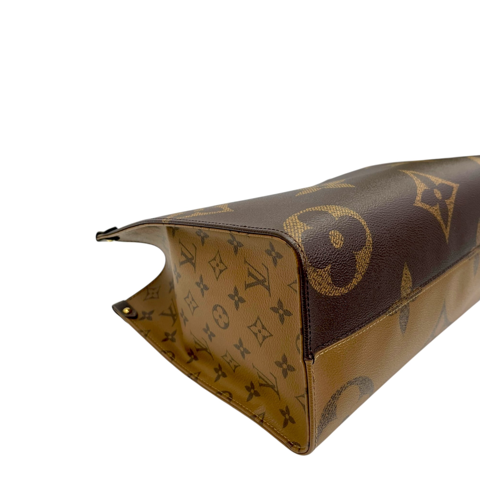 Louis Vuitton OnTheGo MM Bag