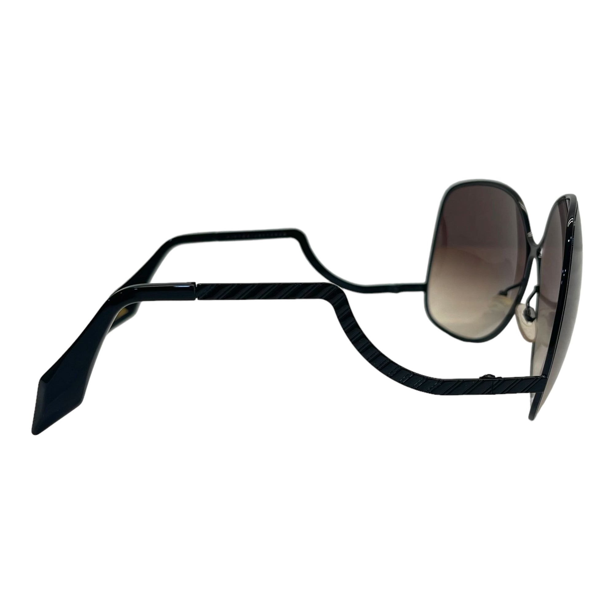 Victoria Beckham Black Metal Frame Sunglasses