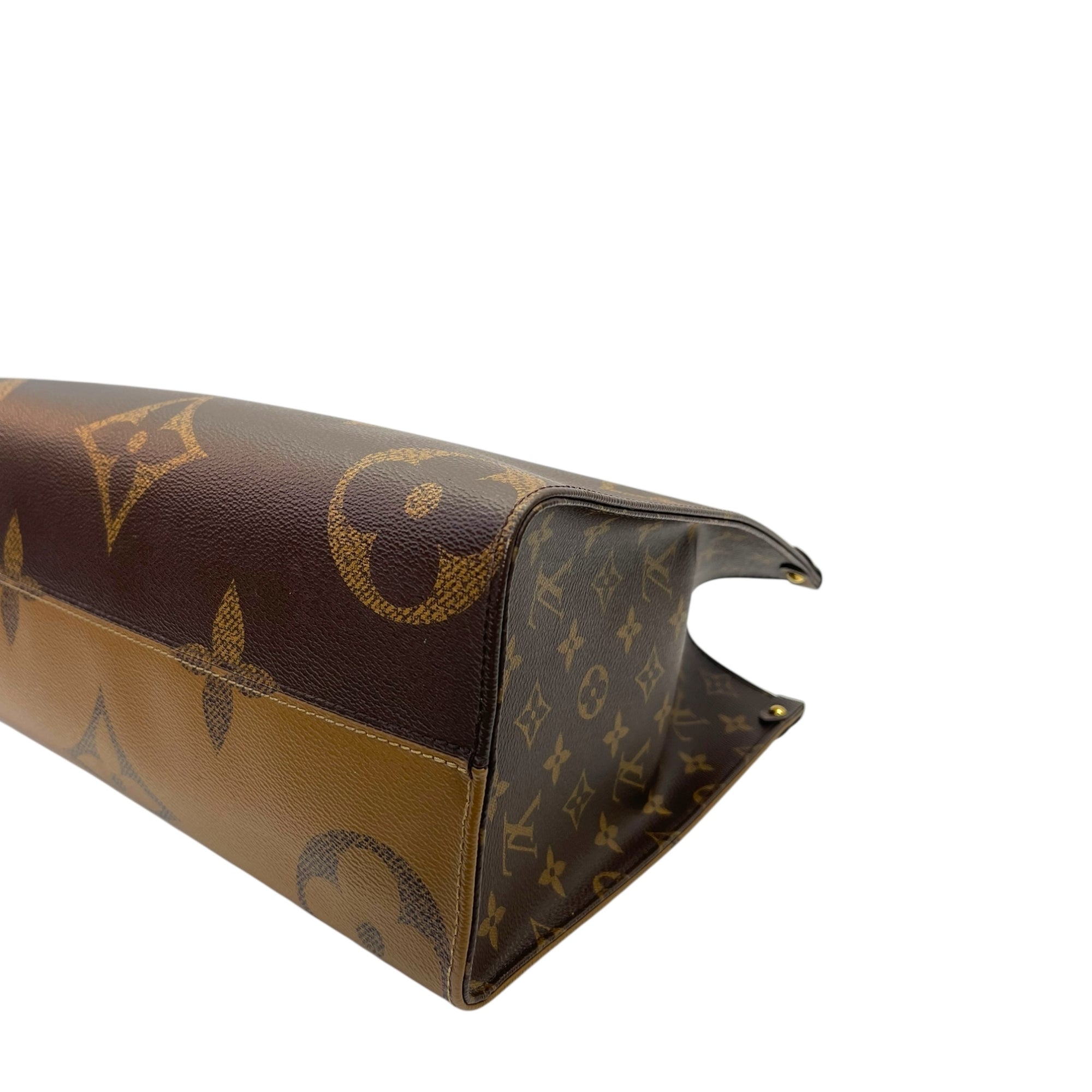 Louis Vuitton OnTheGo MM Bag