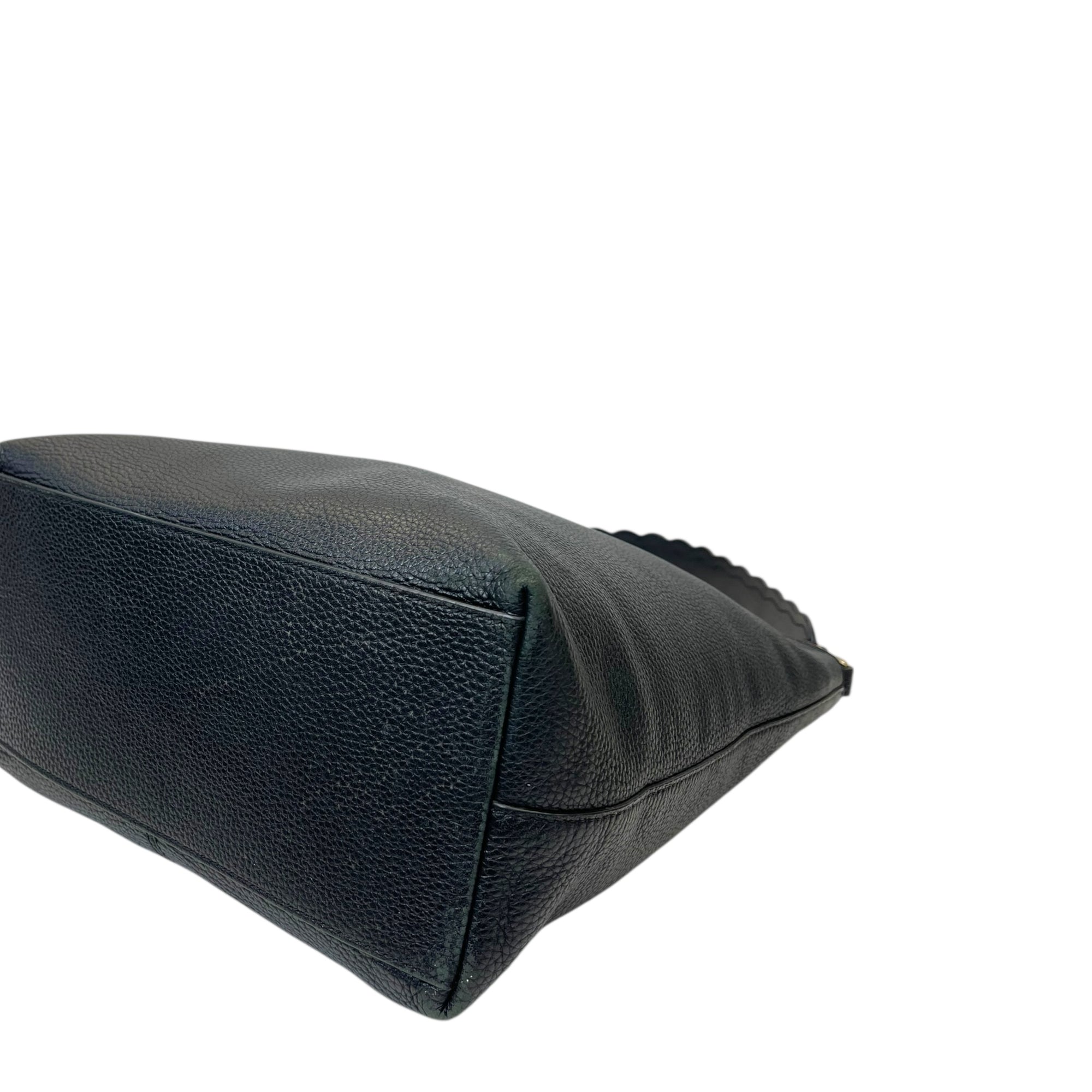 Kate Spade New York — Pebbled Leather Scalloped-Edge Shoulder Bag