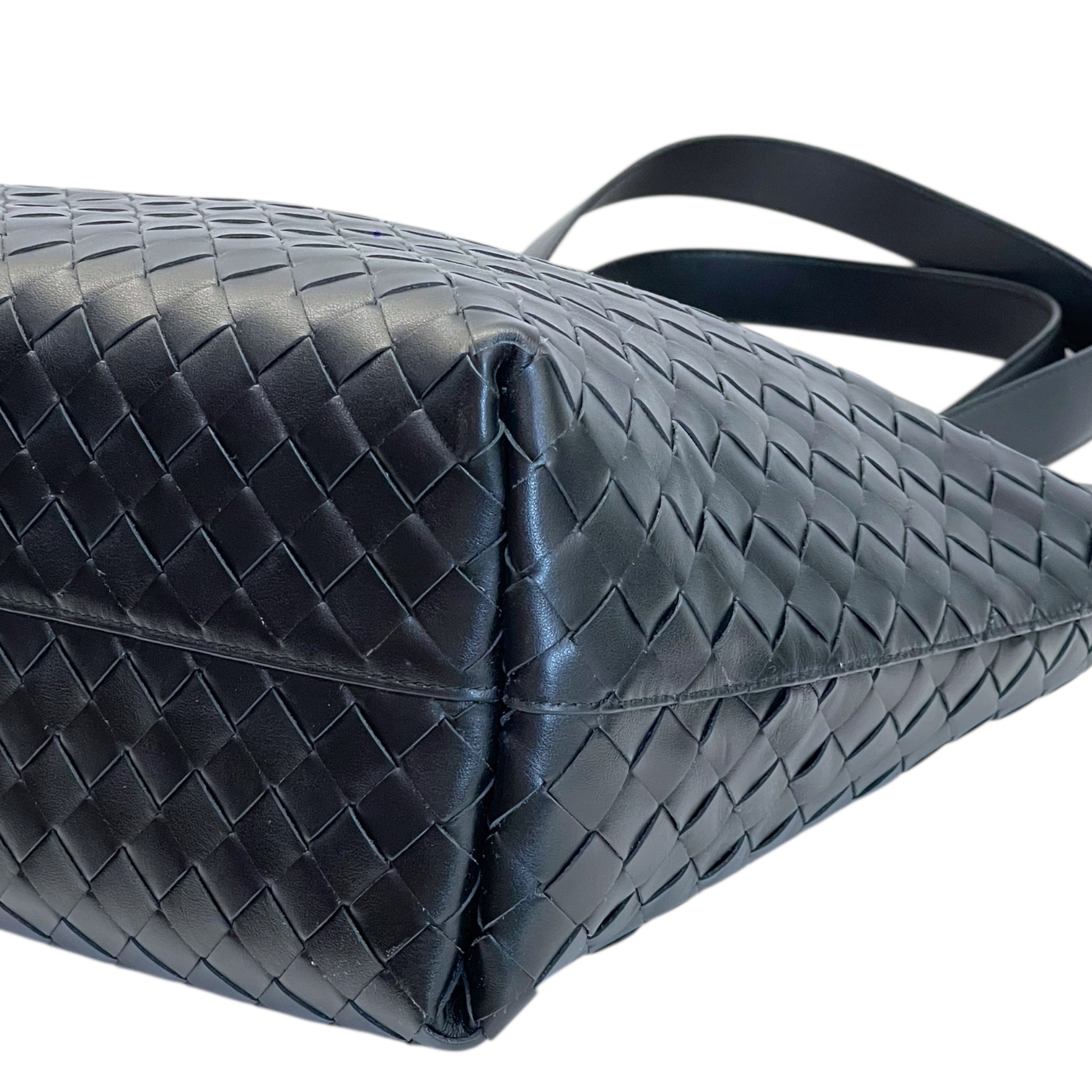 Bottega Veneta Small Intrecciato Zipped Tote Black Leather