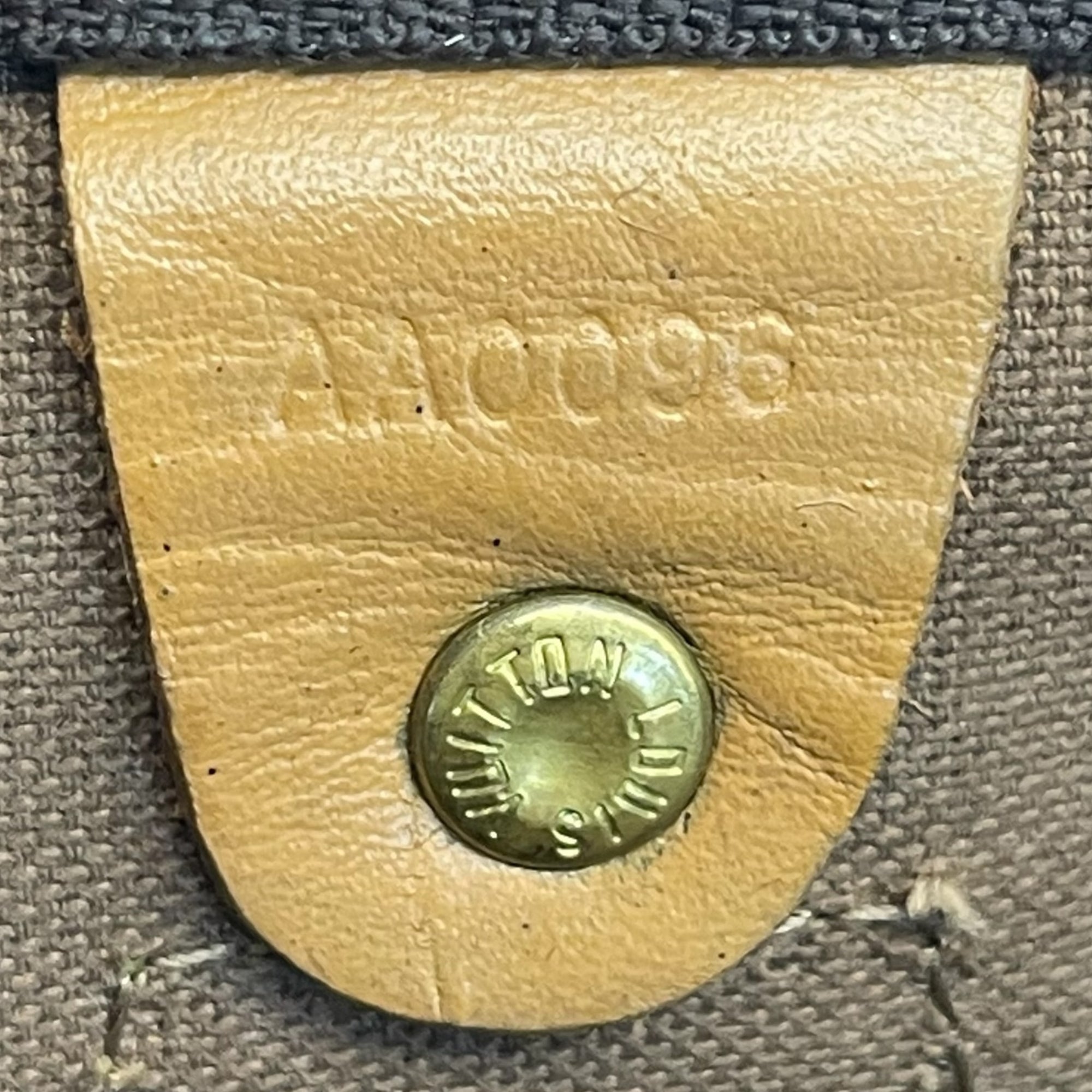 Louis Vuitton Monogram Canvas Speedy 35