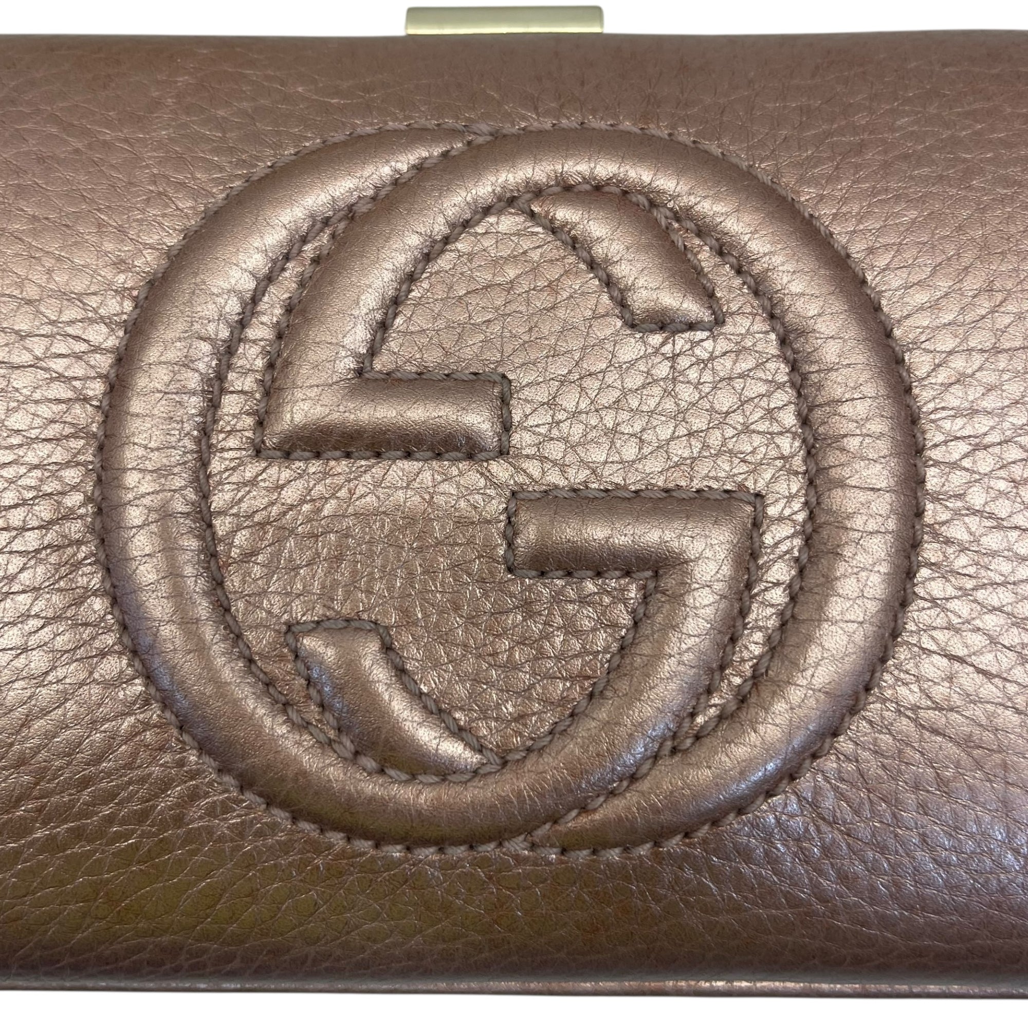 Gucci Gold Pebbled Calfskin Leather Soho Hard Case Clutch Bag