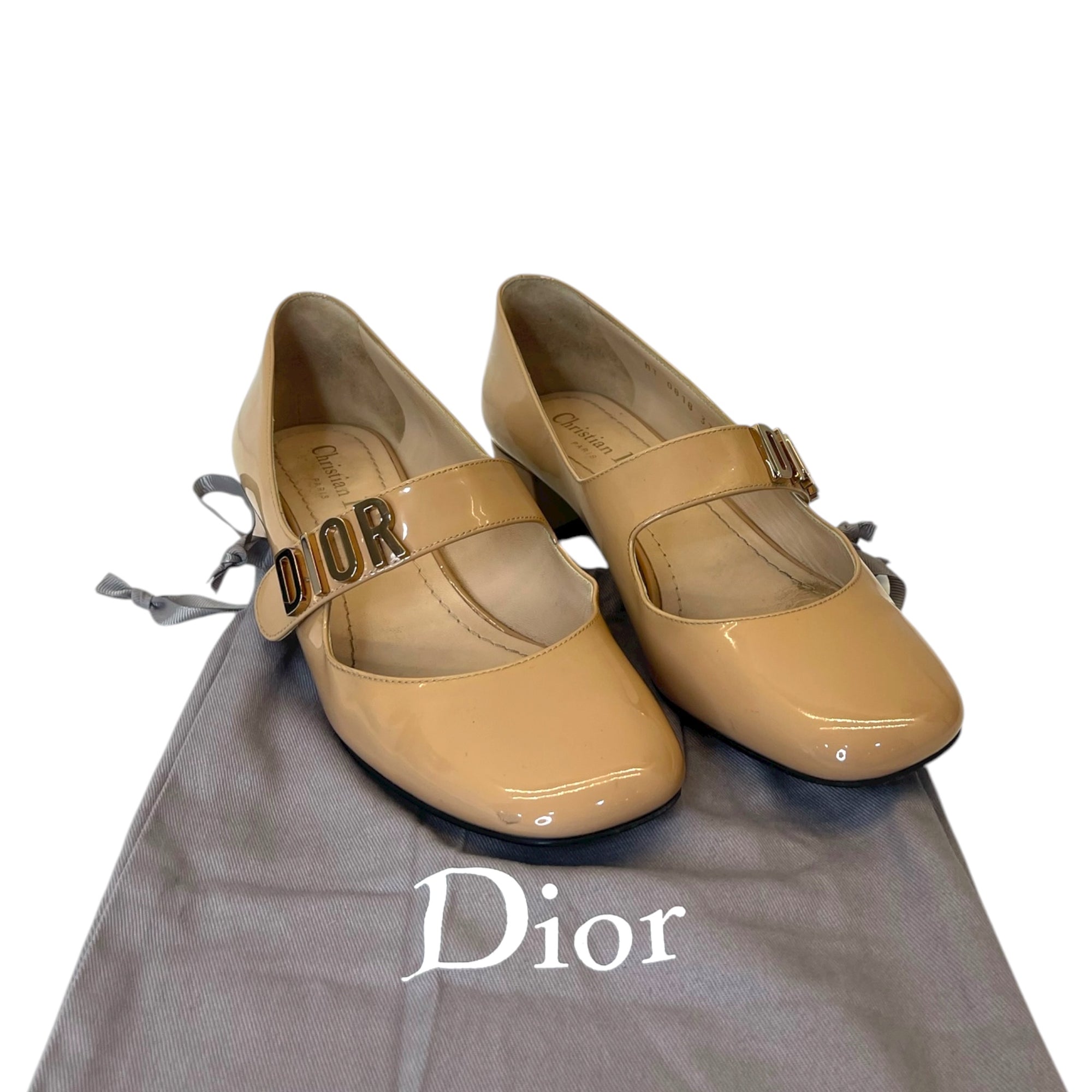 Christian Dior Beige Patent Leather Baby-D Bellet Pumps Size - 37
