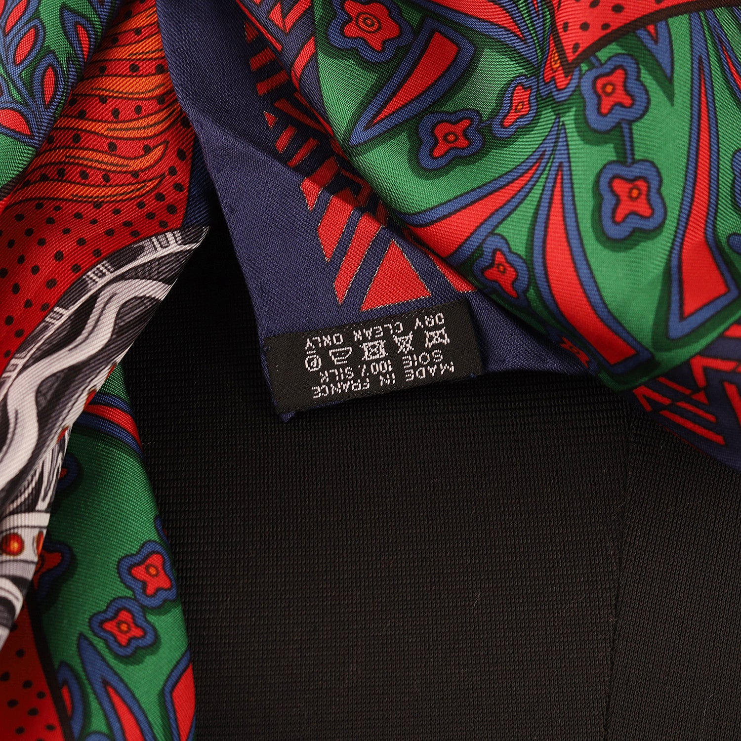 HERMES Silk Zenobie Reine De Palmyre Scarf