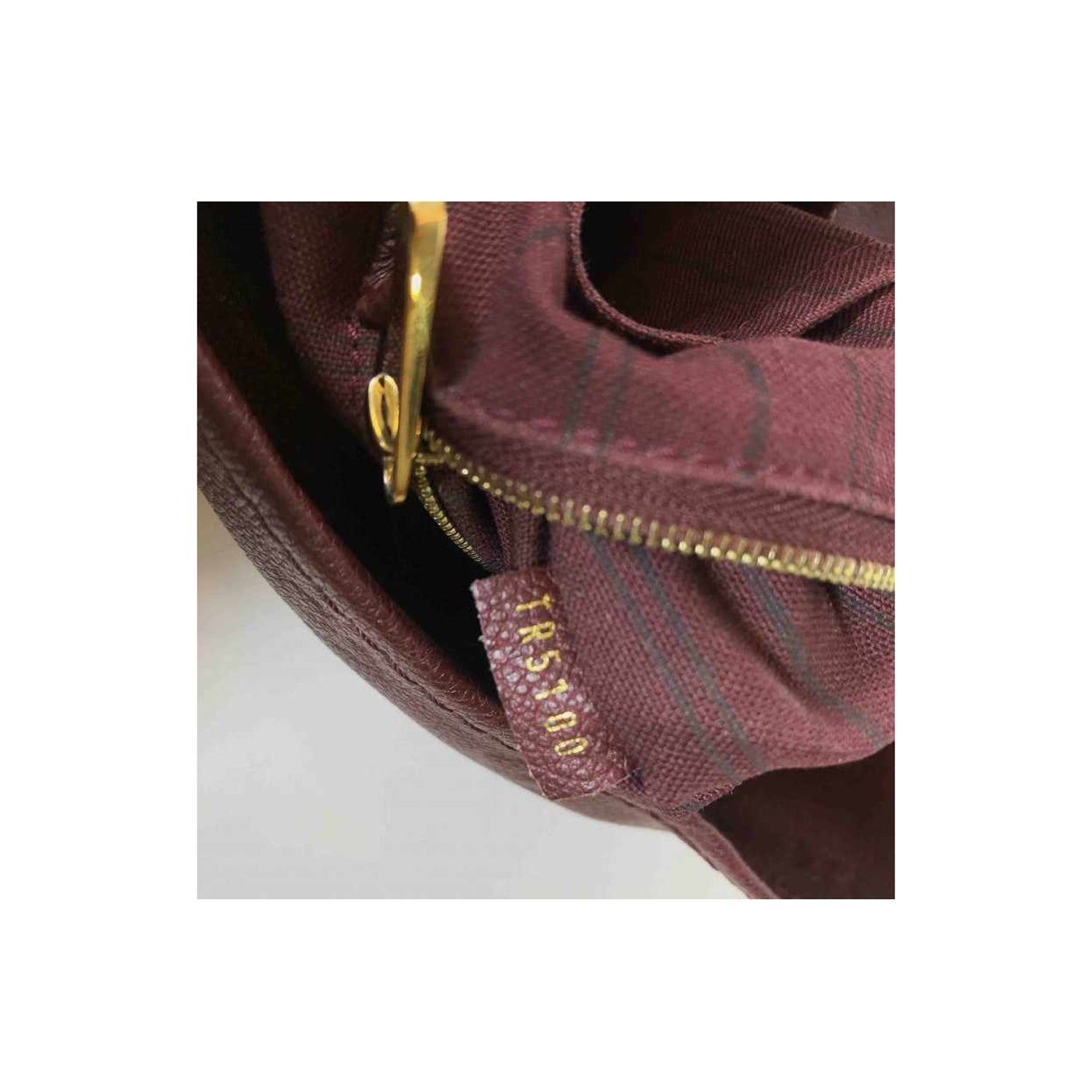 Louis Vuitton Artsy MM Flamme