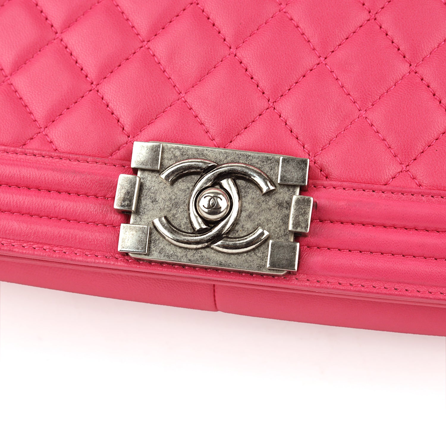 Chanel Boy Bag Medium Pink Quilted Lambskin
