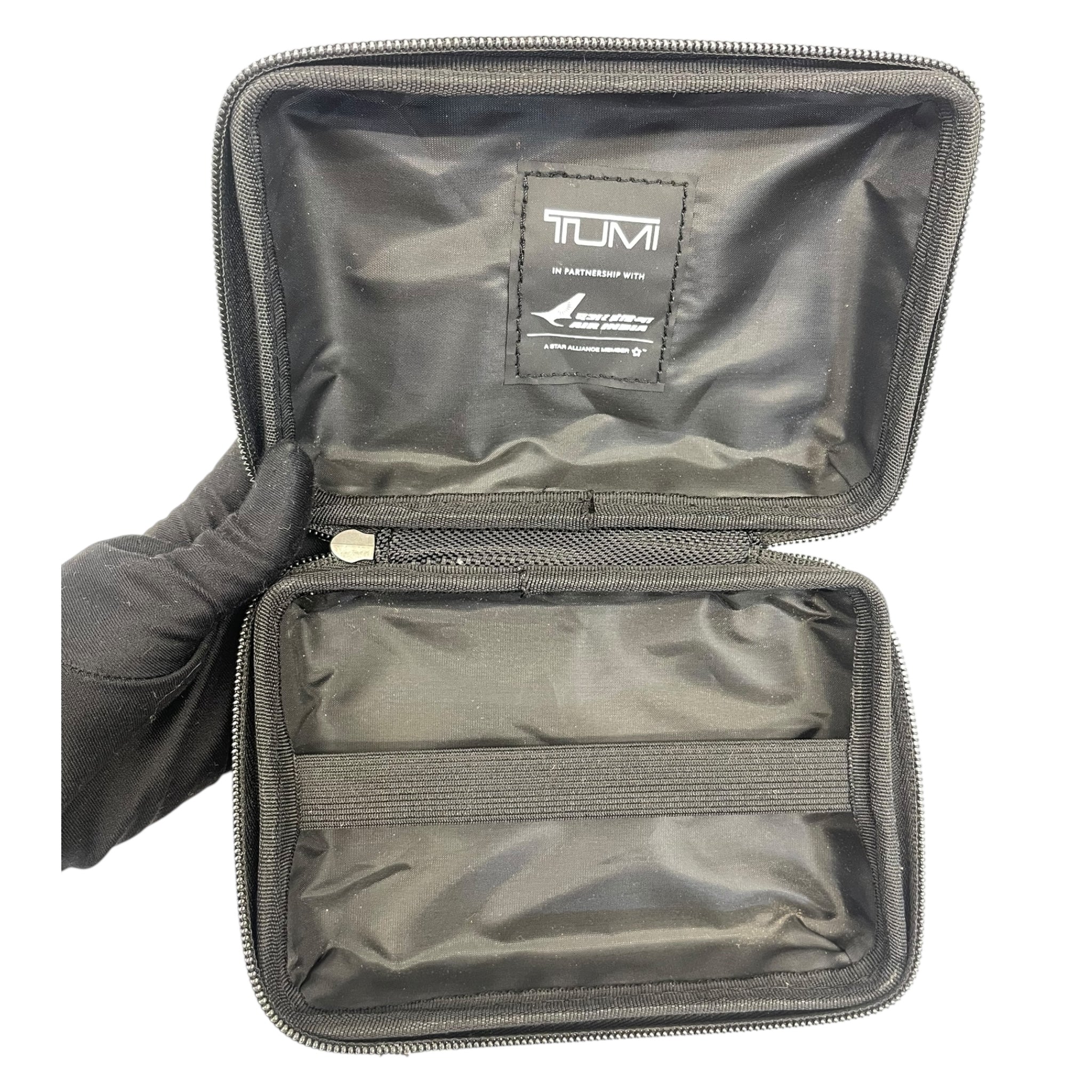 Tumi Travel Case black Hard Shell